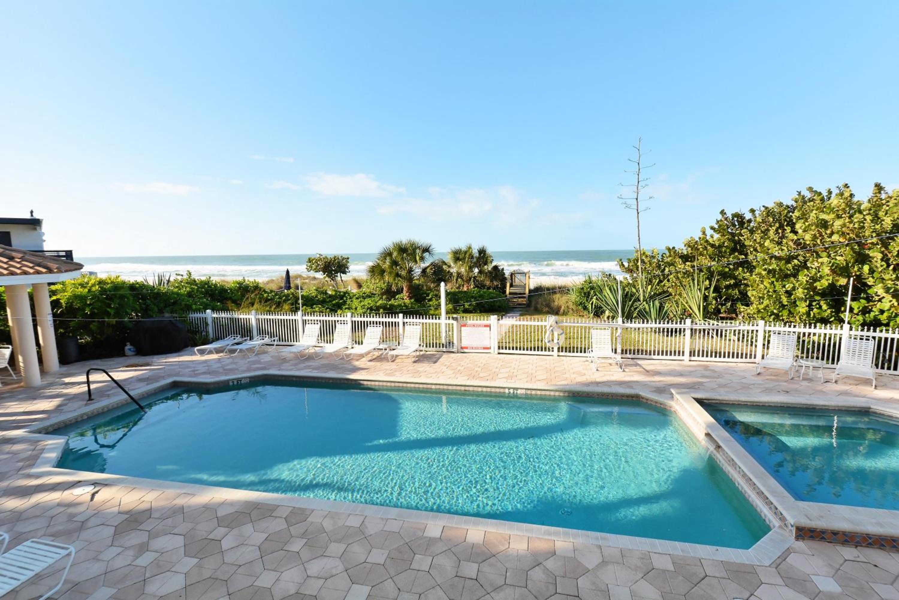 Four-Bedroom Vacation Home photo 2
