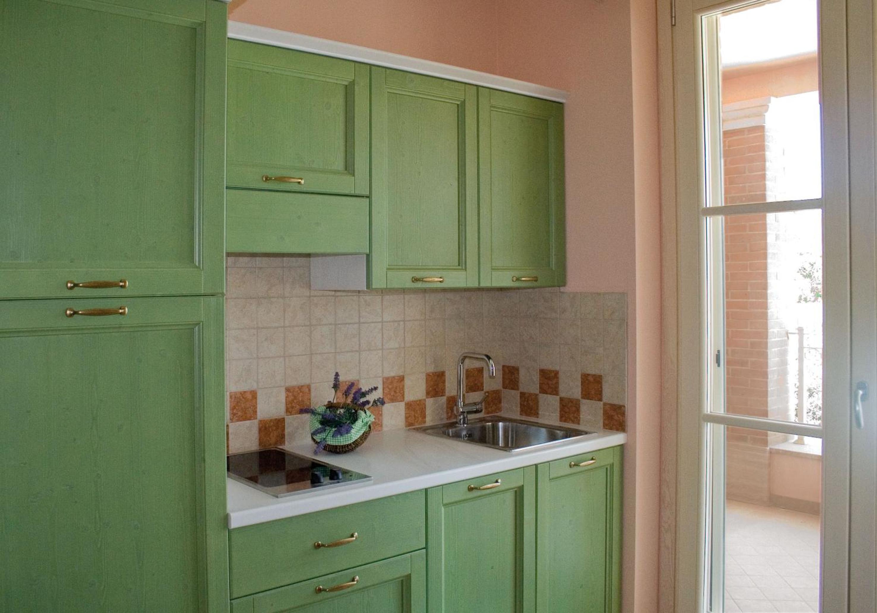 Superior One-Bedroom Apartment - Photo 6