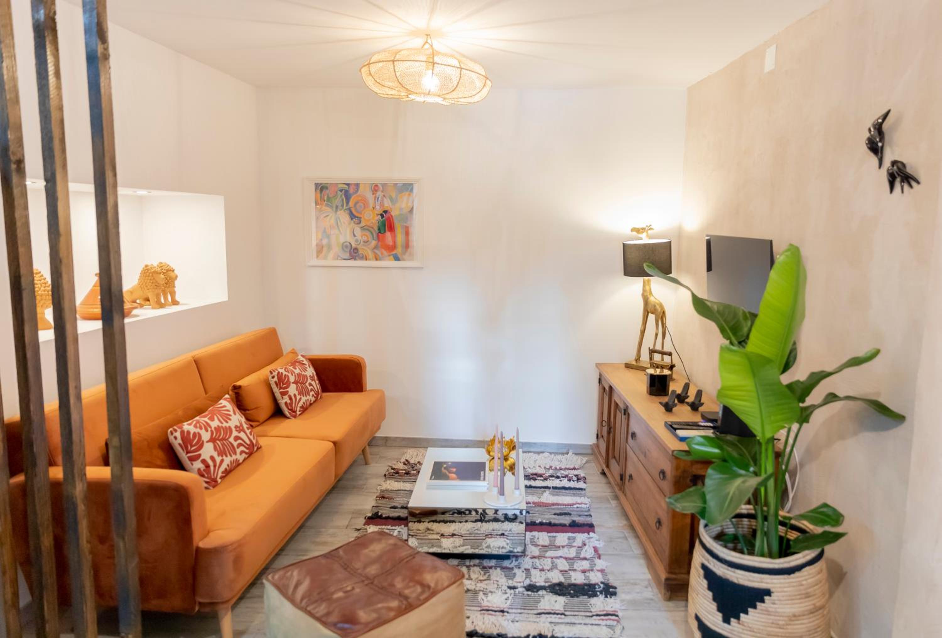 One-Bedroom Apartment photo 3