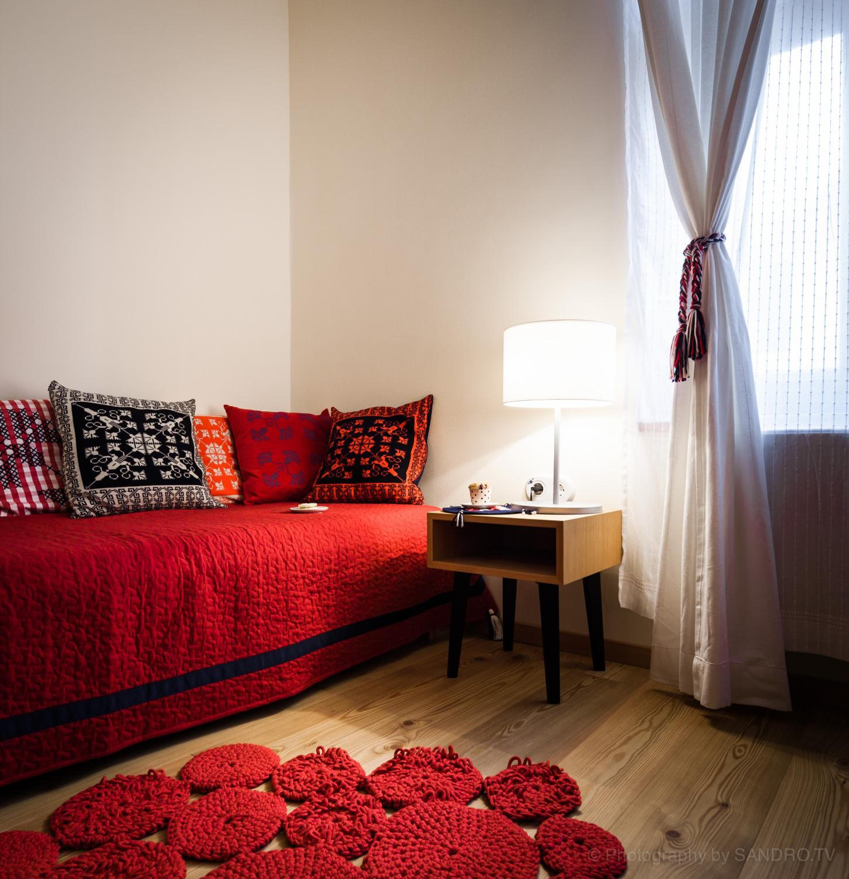 Small Double Room - Photo 1