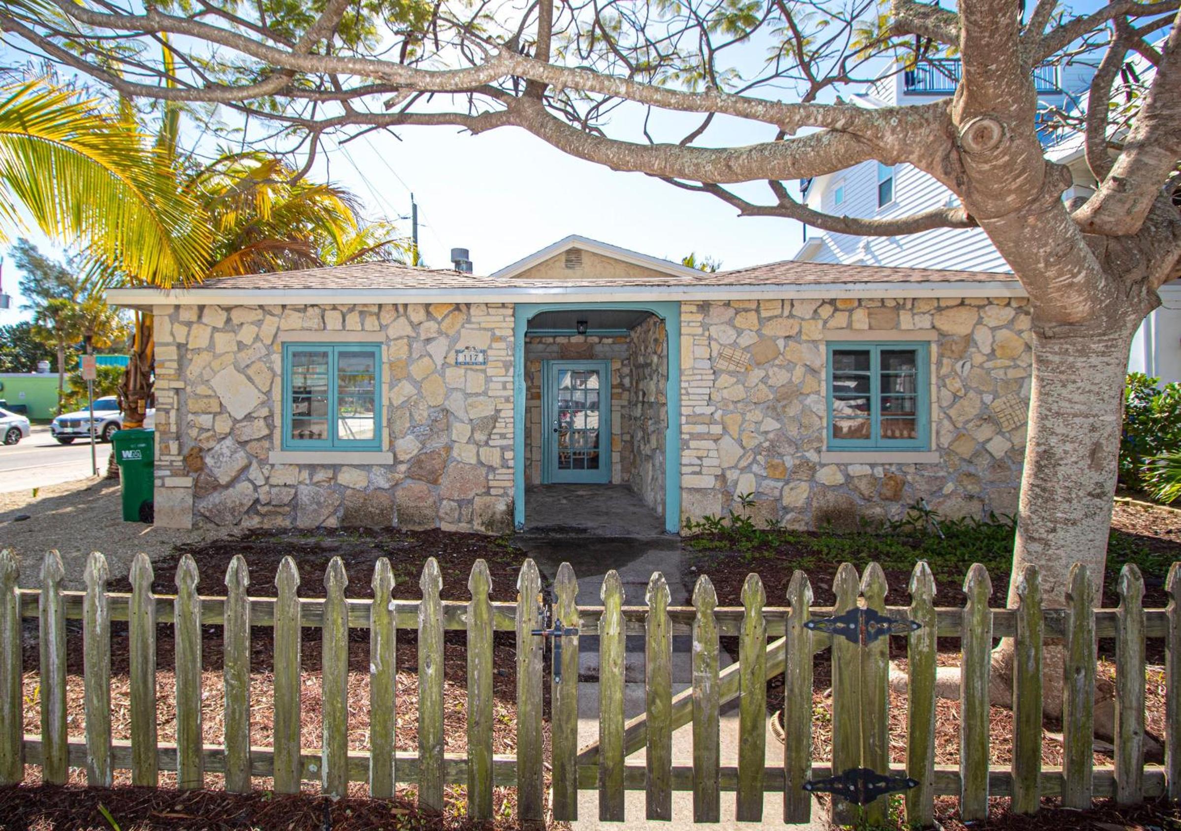 Three-Bedroom Vacation Home  photo 1