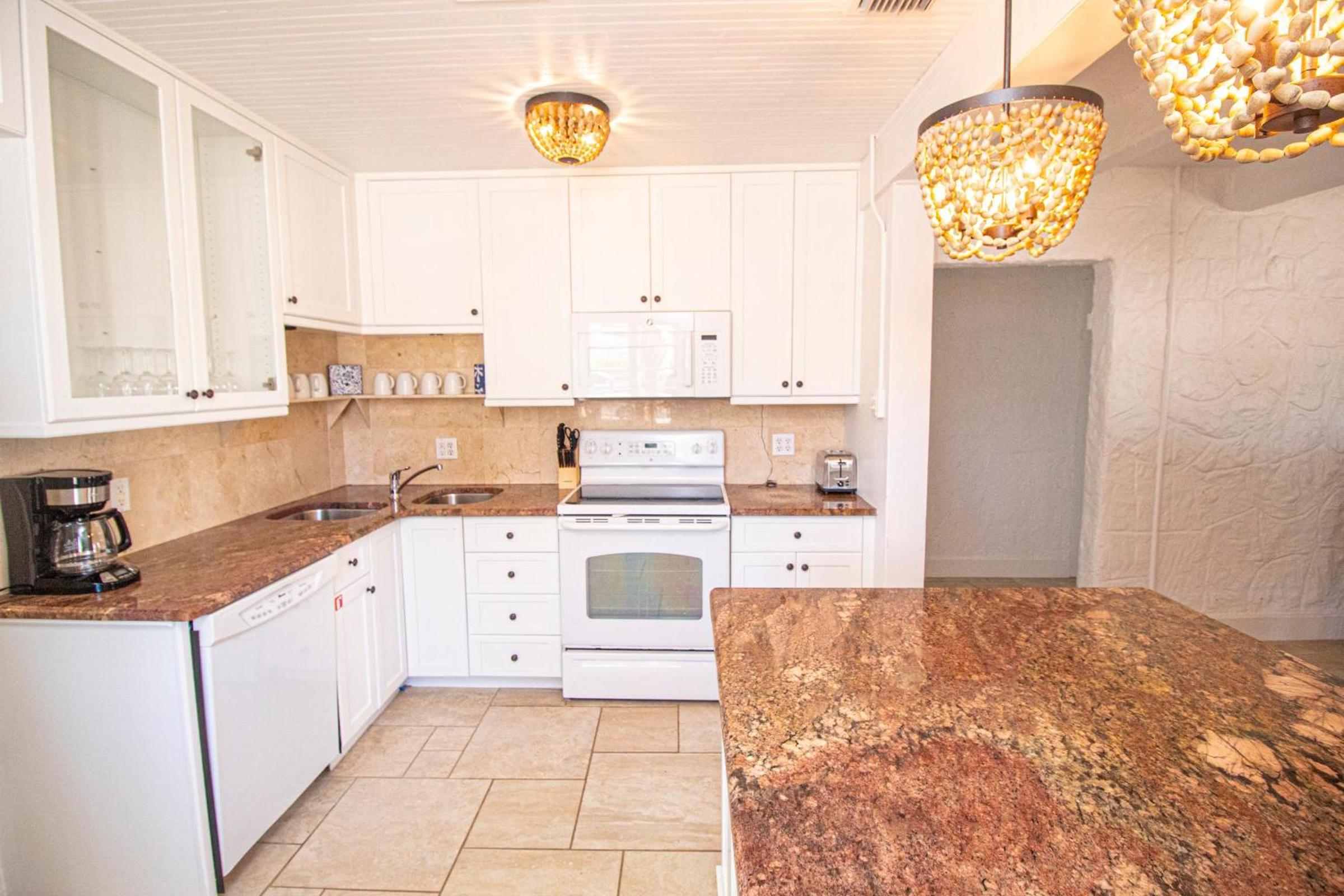 Three-Bedroom Vacation Home  photo 2