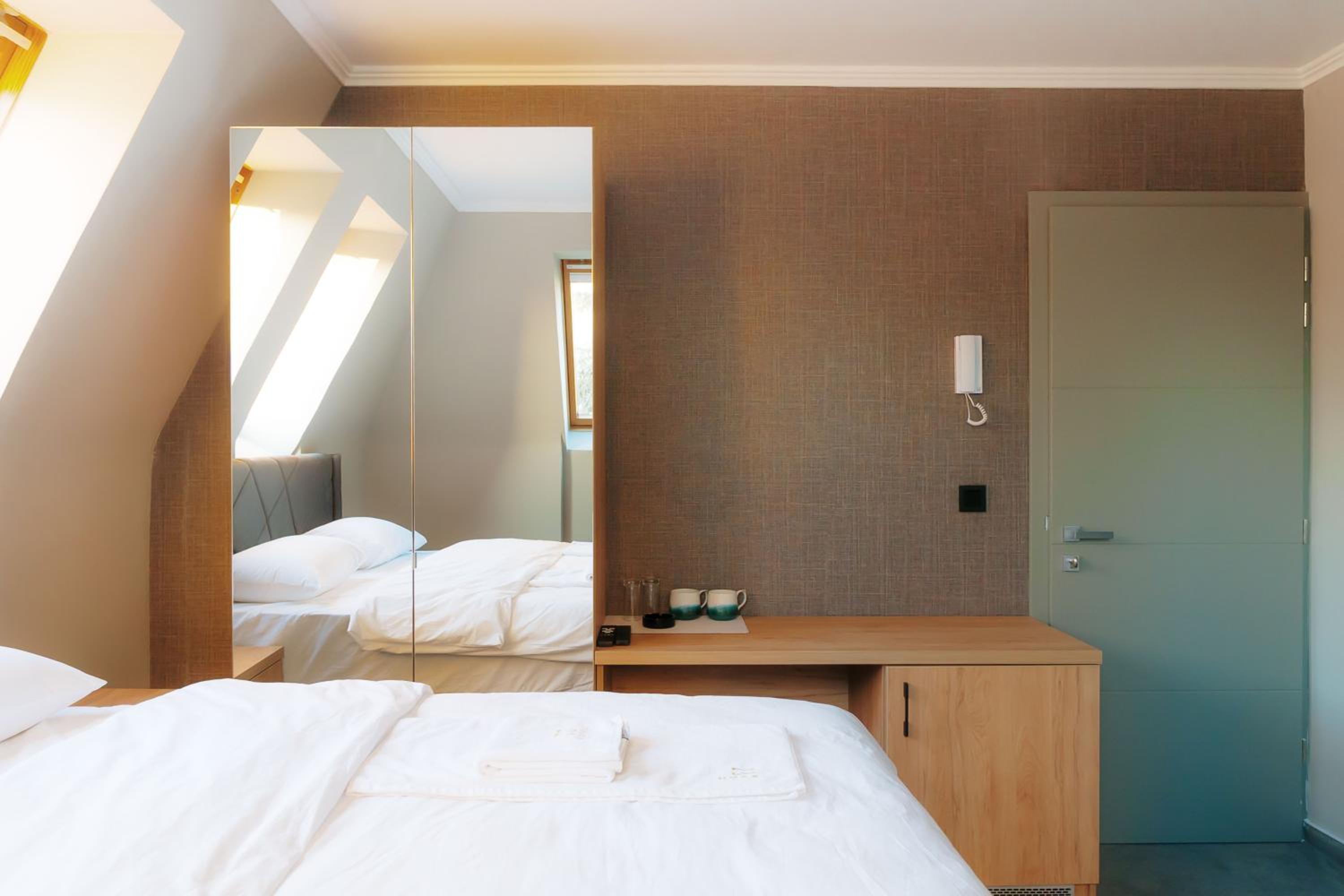 Deluxe Double Room photo 2