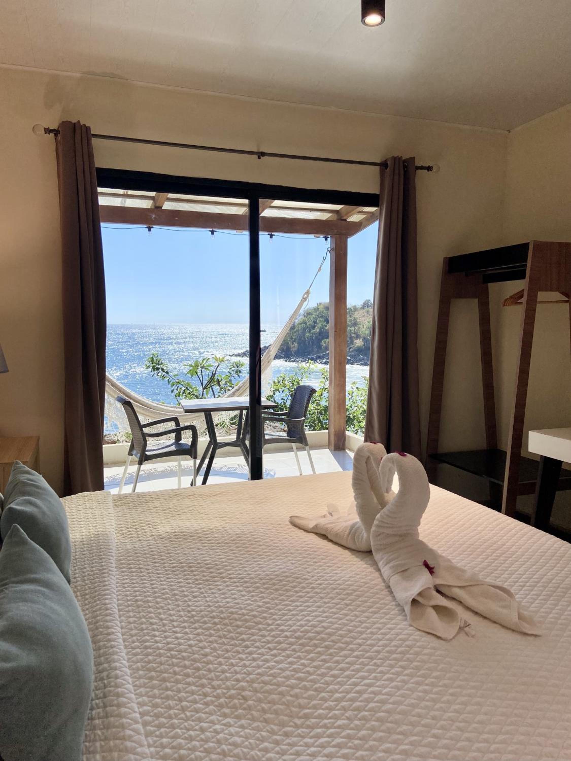 King Suite with Balcony photo 2