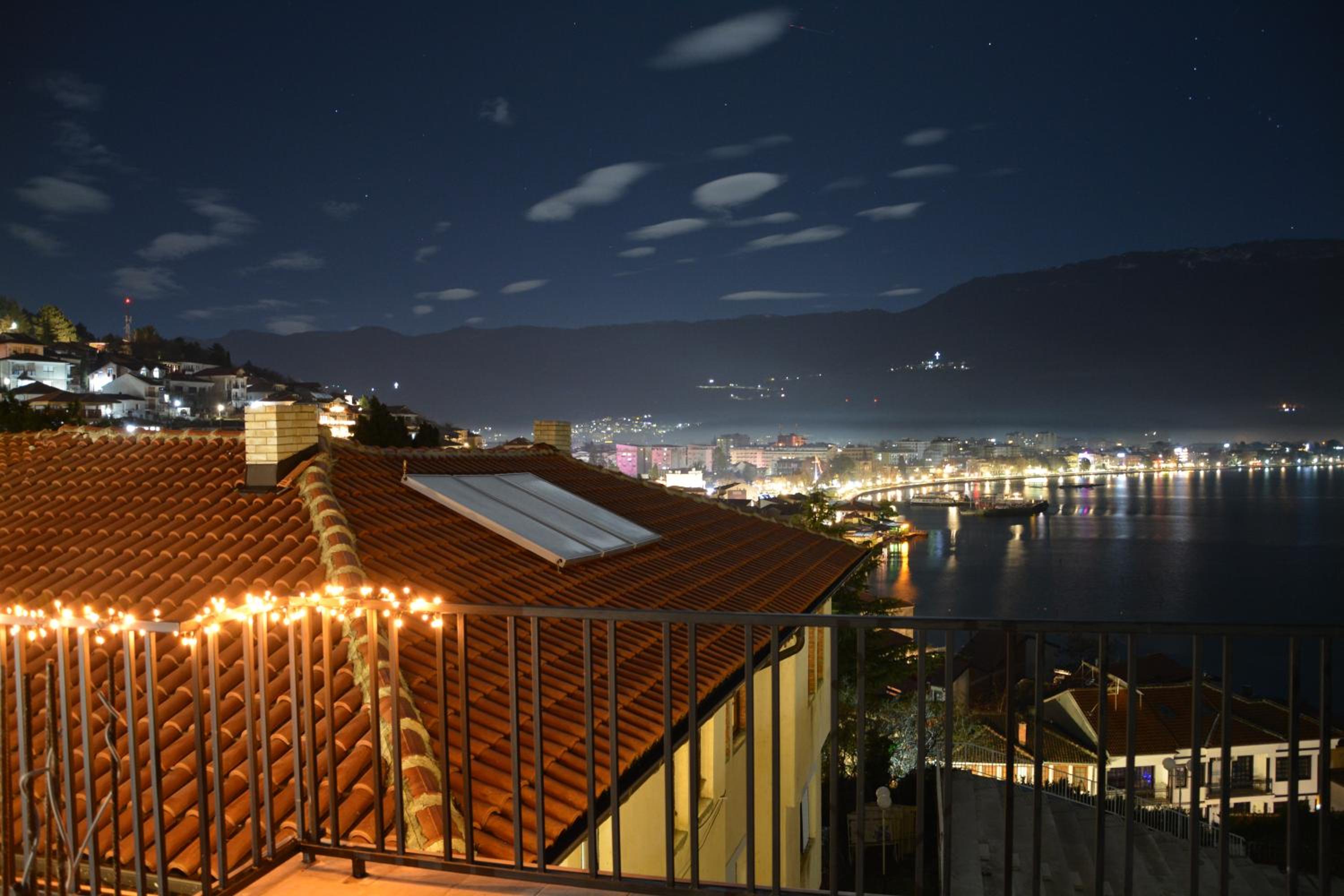 Double Room with Lake View photo 2