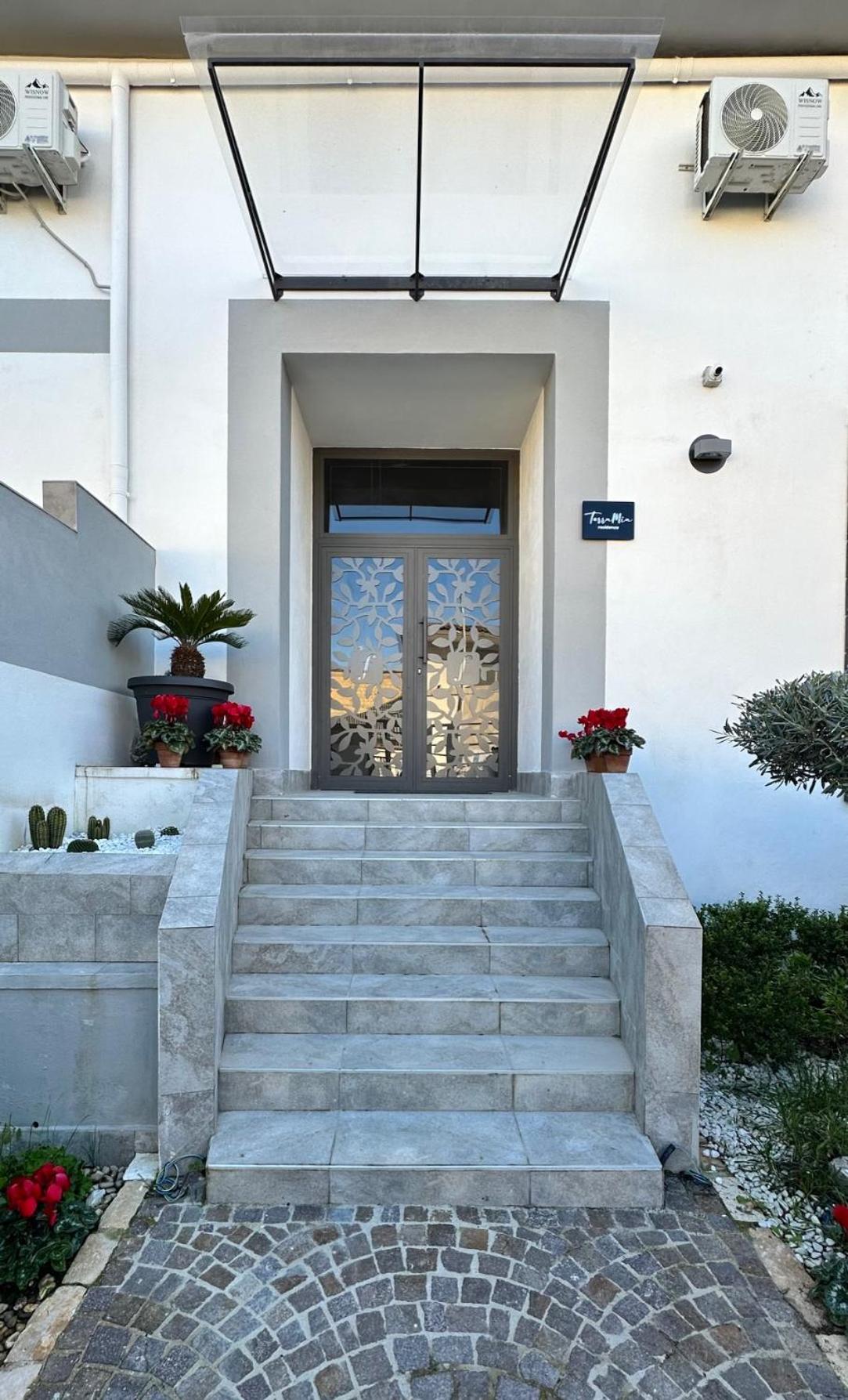Apartment with Terrace photo 3