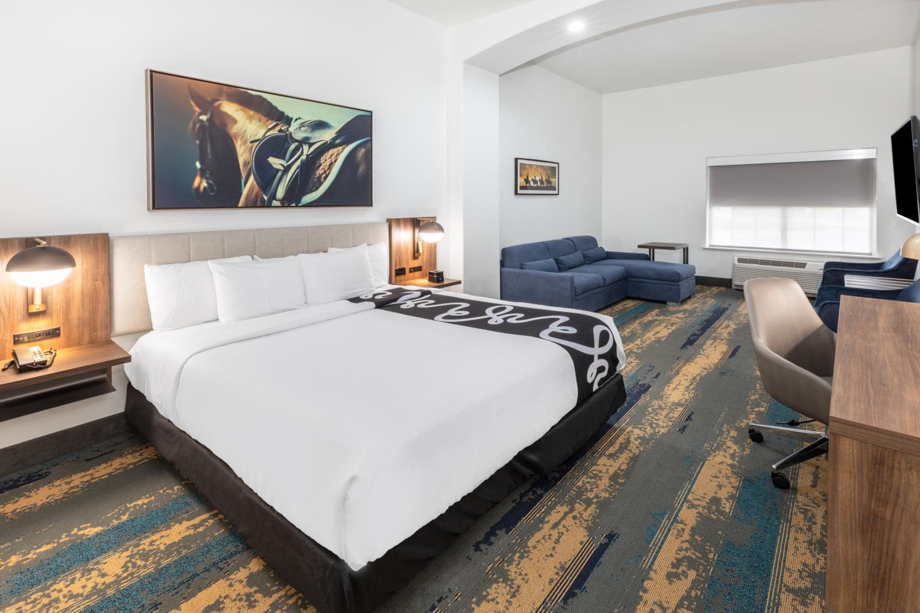 Executive King Room - Photo 1