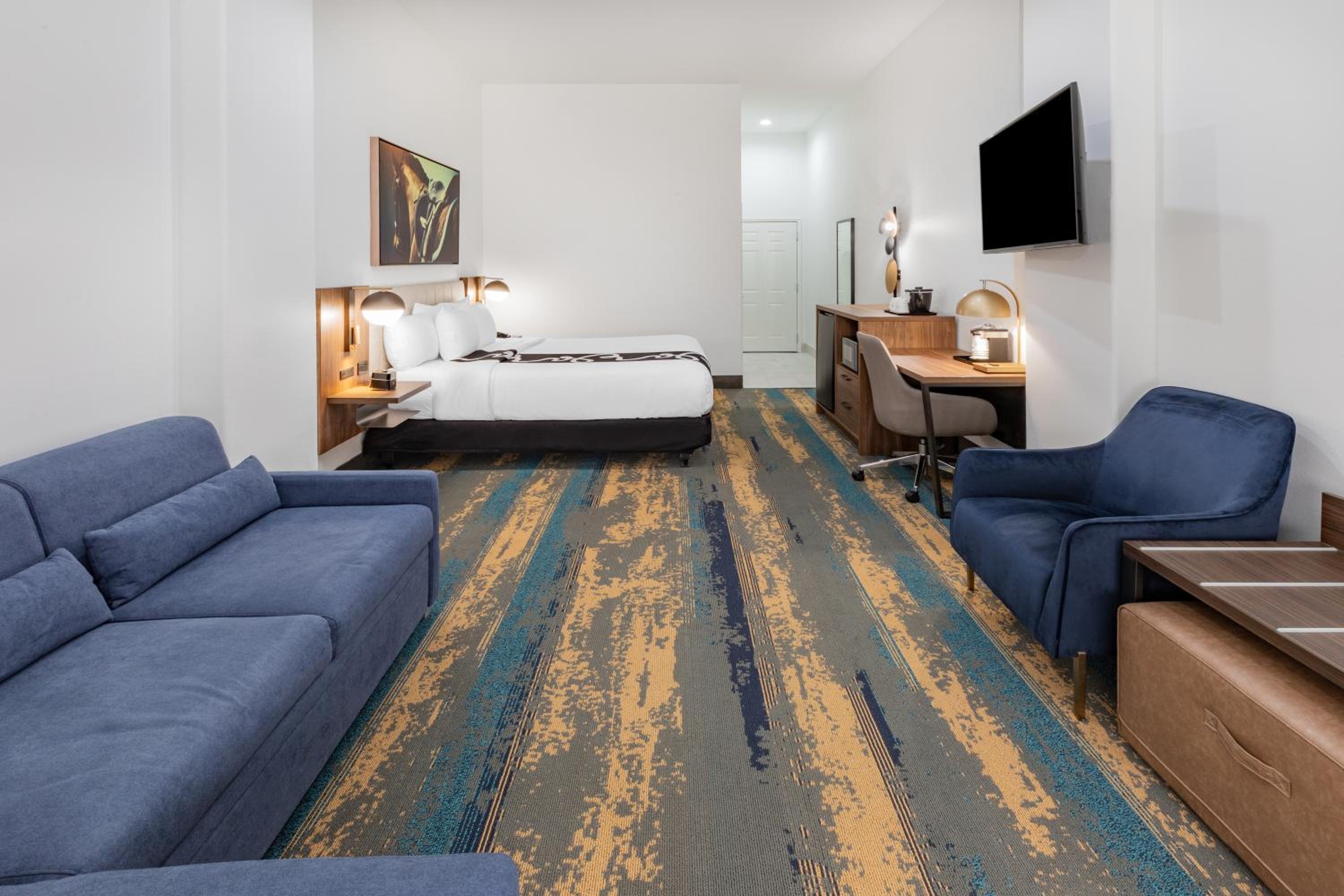 Executive King Room - Photo 3