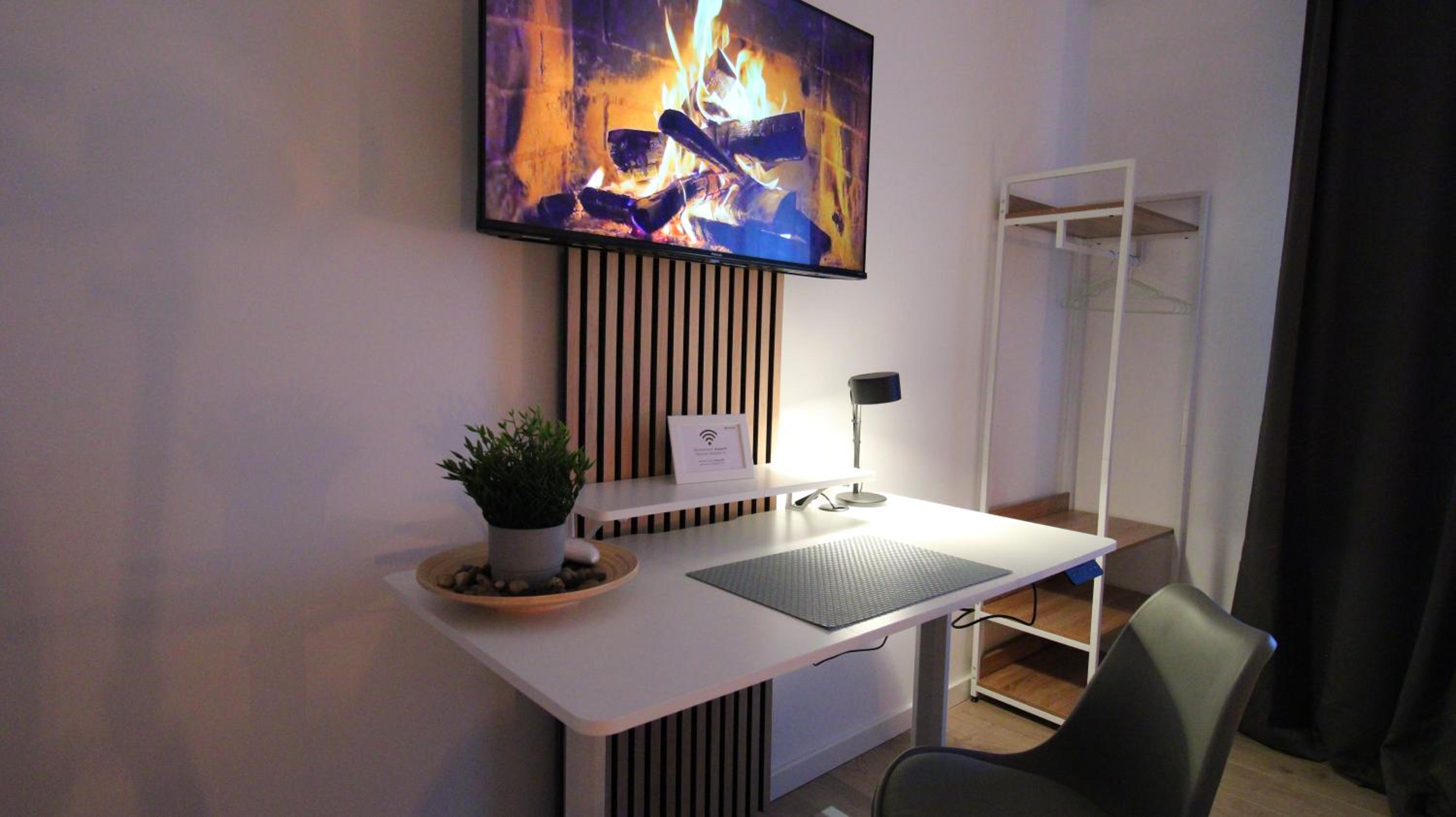 Three-Bedroom Apartment photo 3