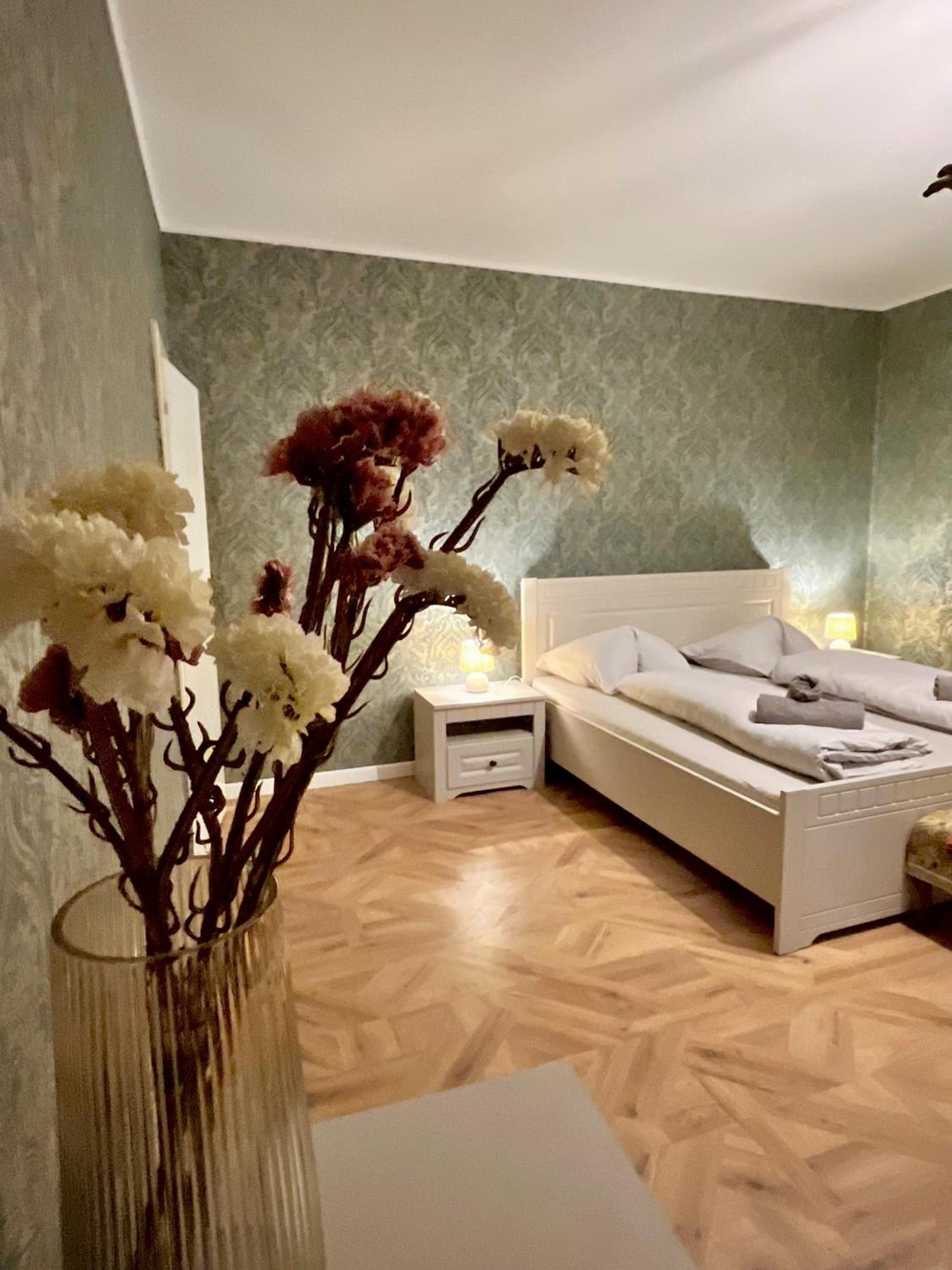 Superior Two-Bedroom Apartment - Photo 16