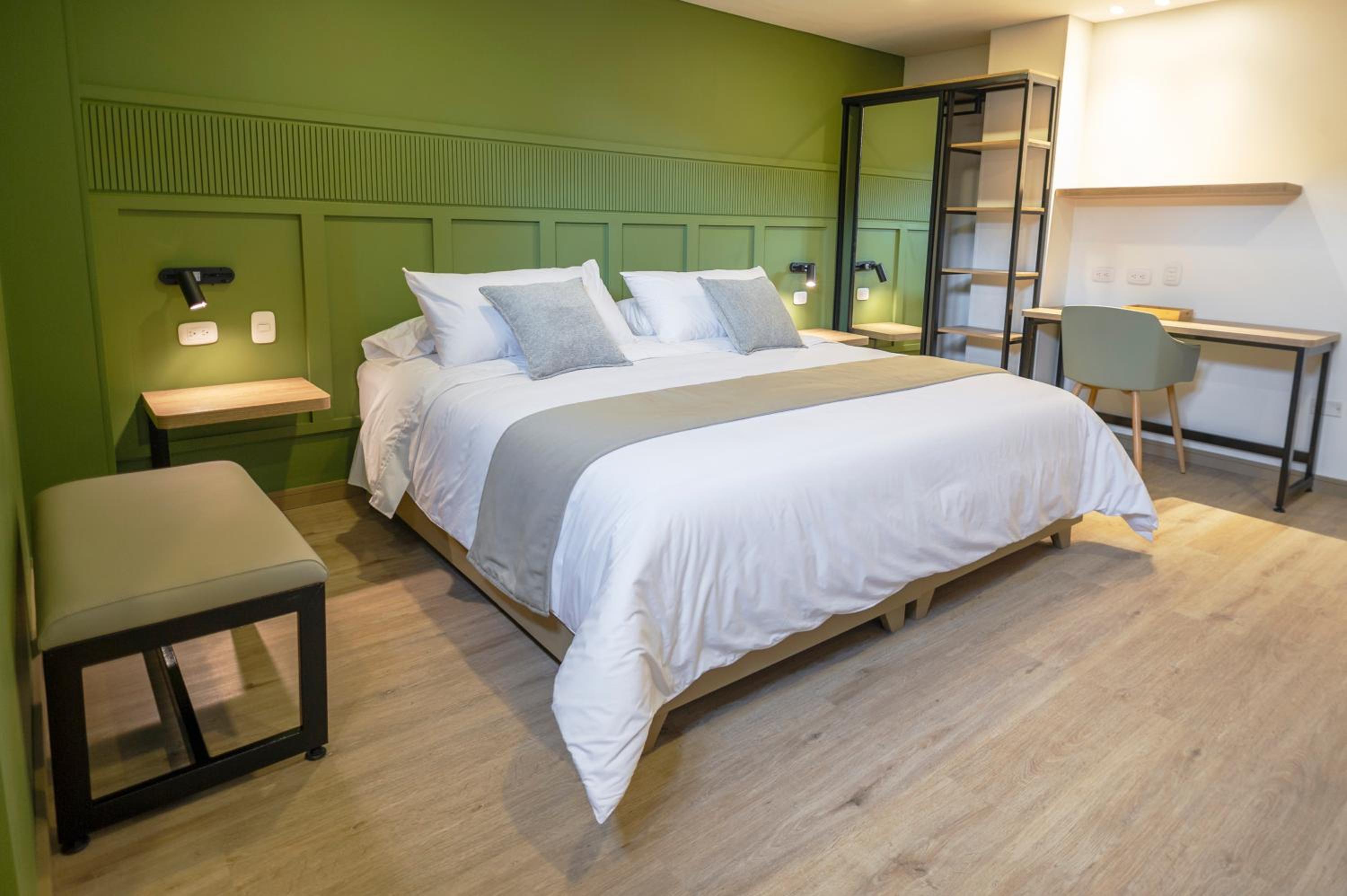 Superior King Room photo 3