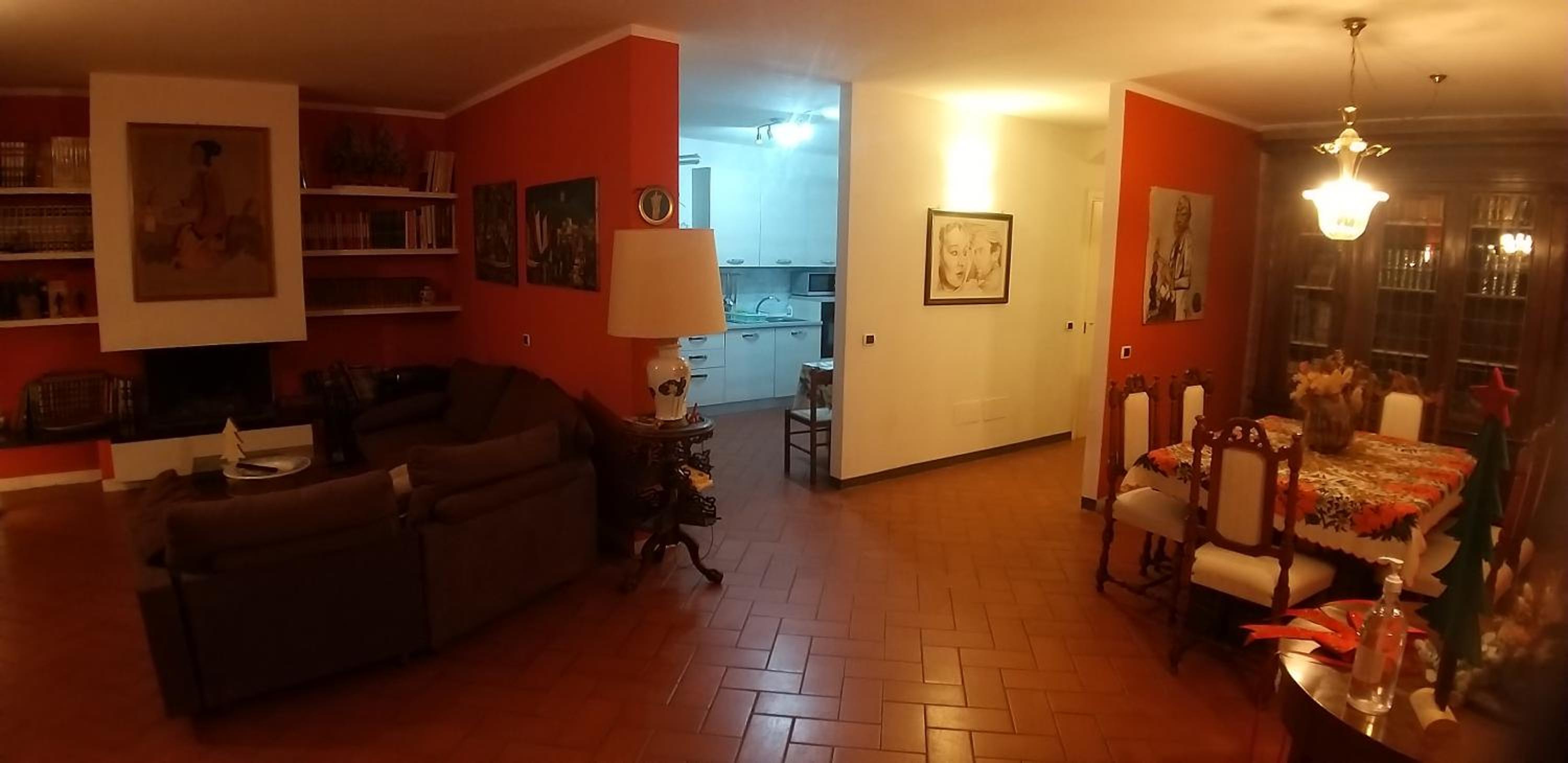 Three-Bedroom House photo 2