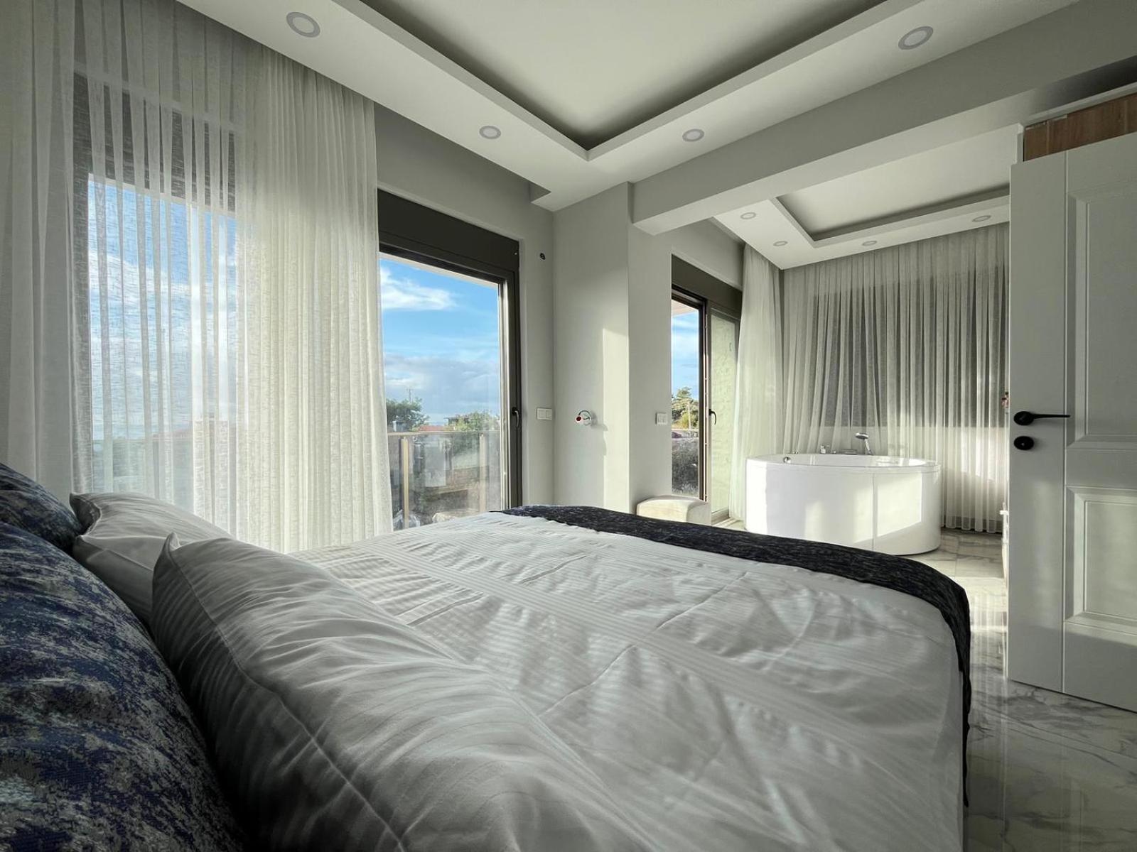 Villa photo 1