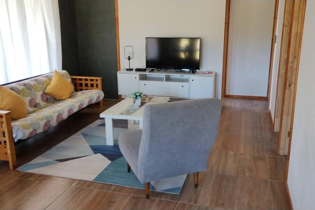 Three-Bedroom House photo 2