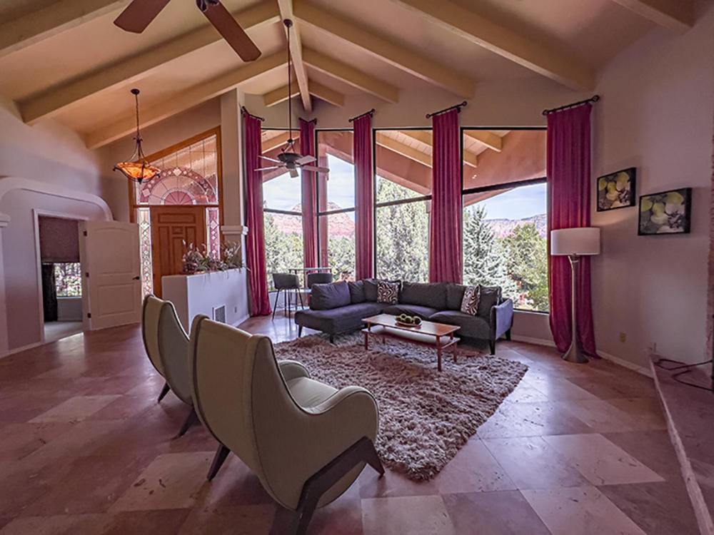 Four-Bedroom House photo 1