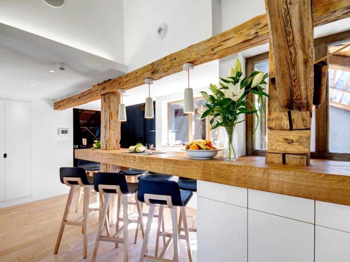 Chalet (14 Adults) photo 3