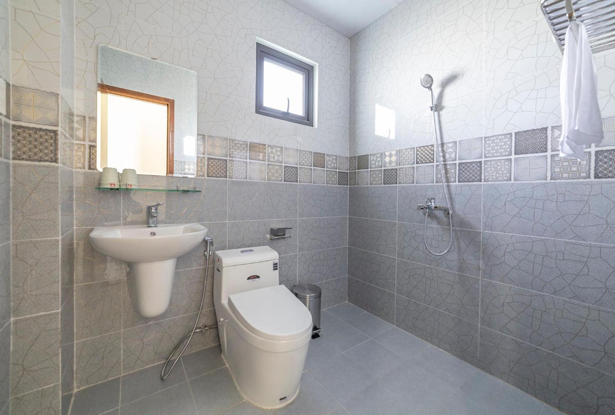 One-Bedroom Apartment - Photo 10