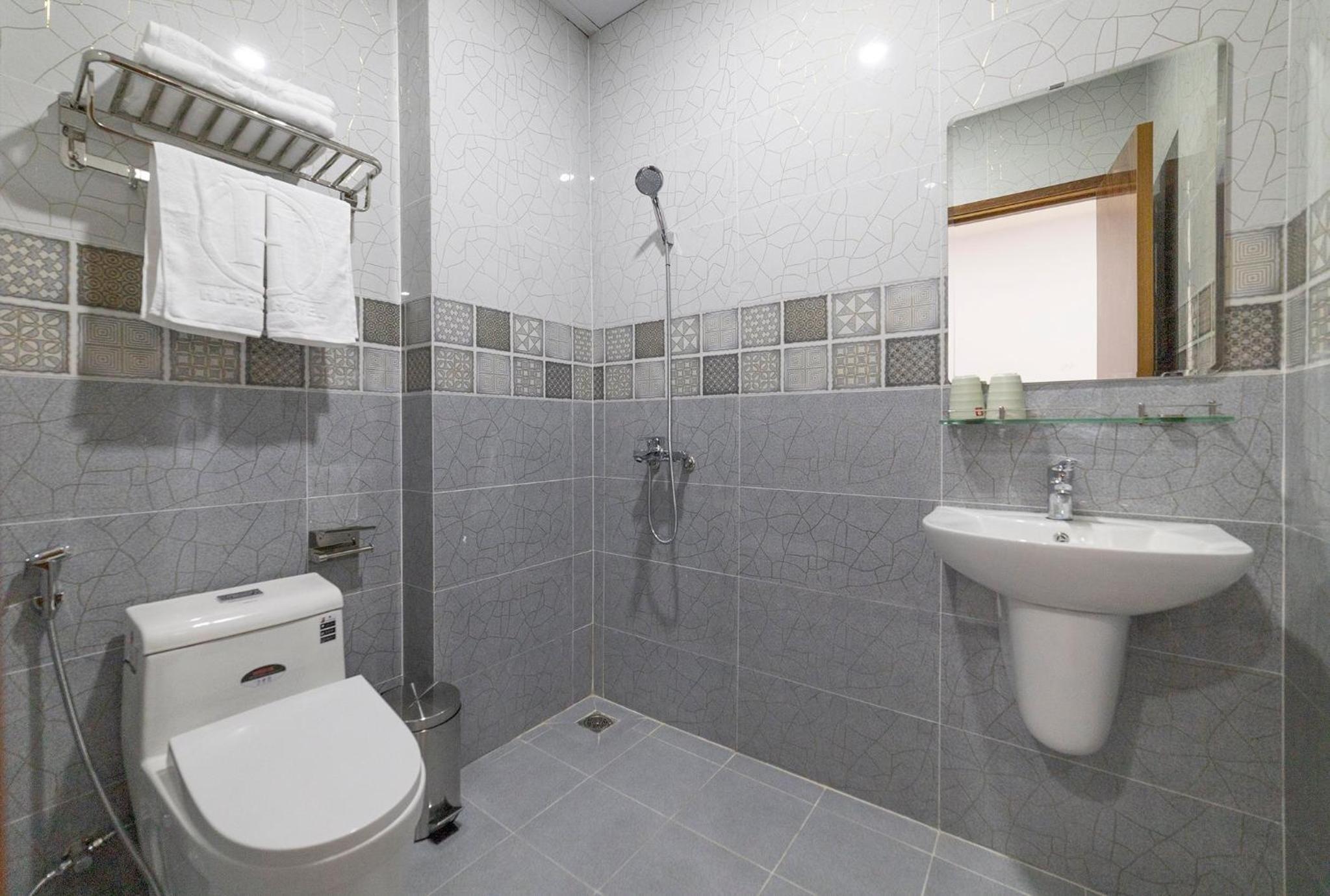 One-Bedroom Apartment - Photo 9