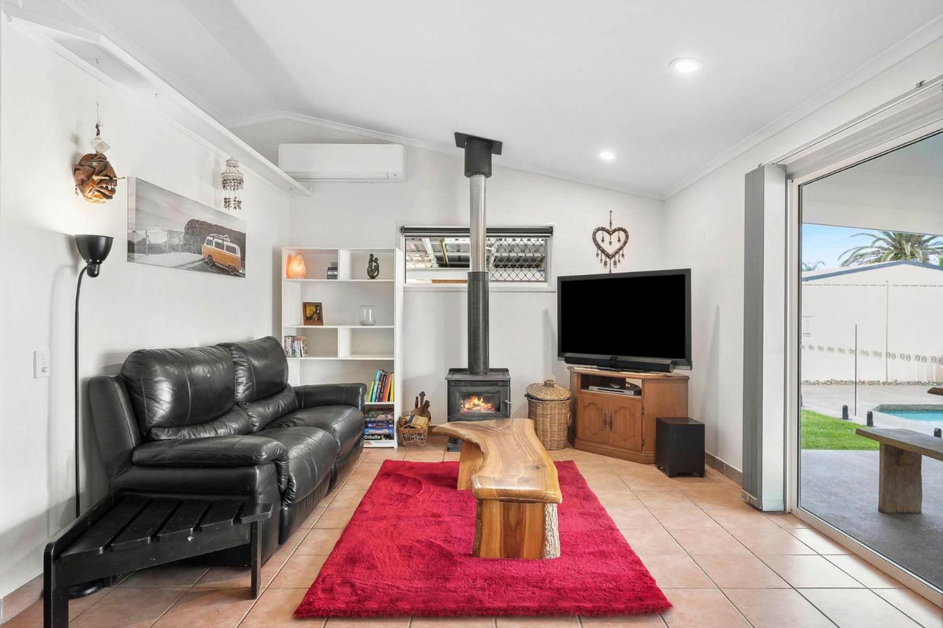 Four-Bedroom House photo 1