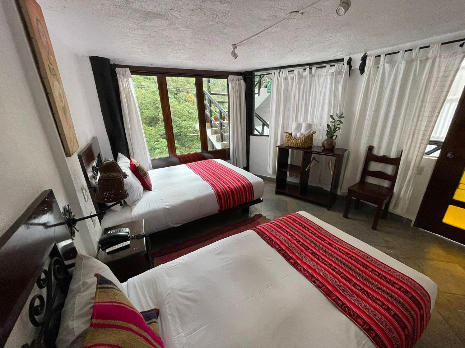 Triple Room With View