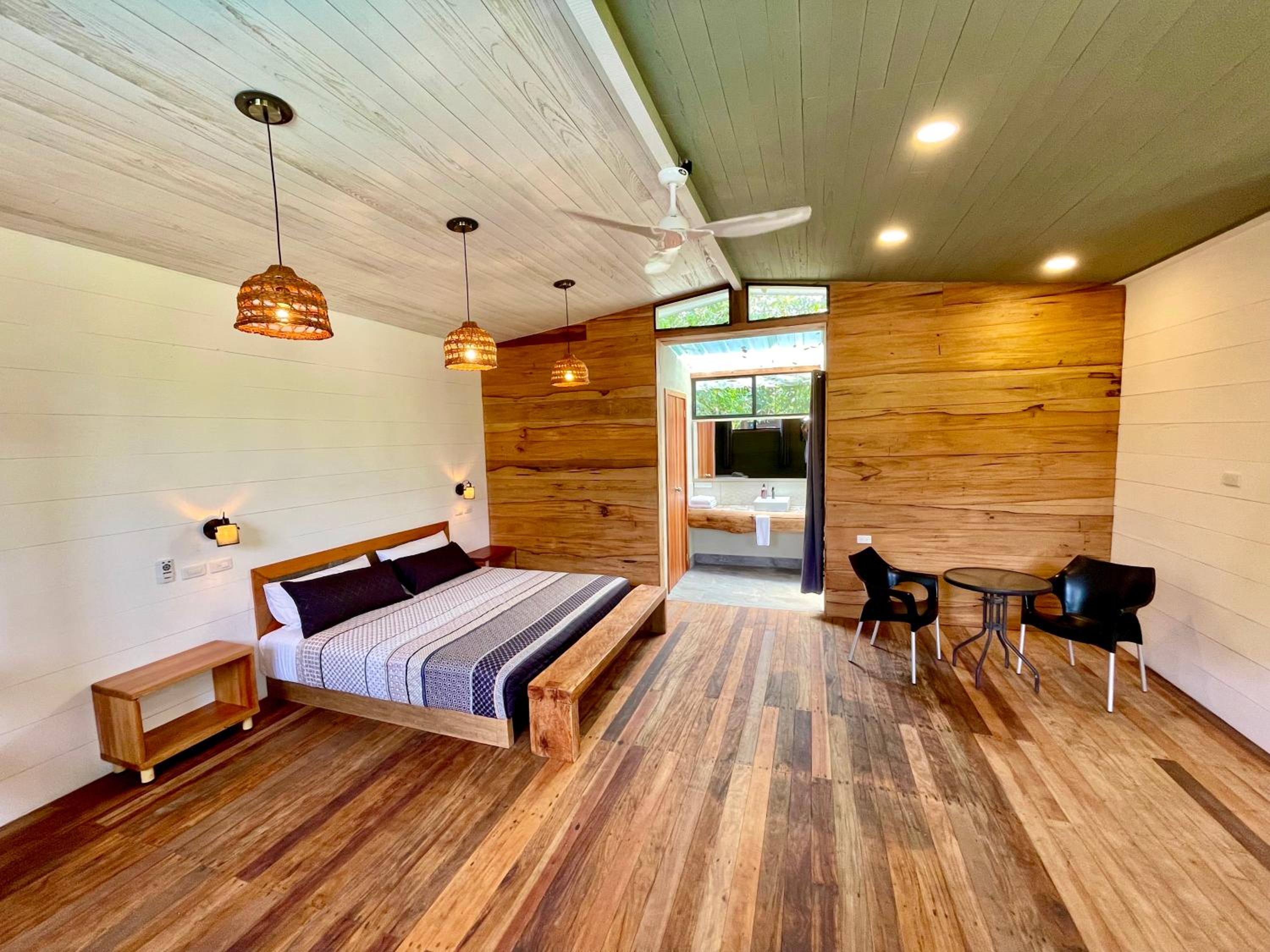 Deluxe Bungalow