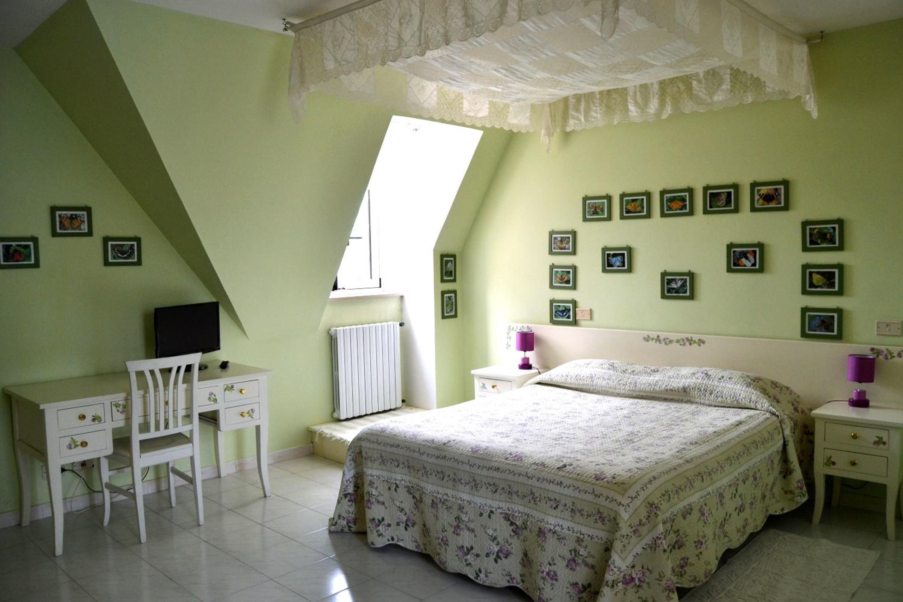 Deluxe Double or Twin Room - Photo 1