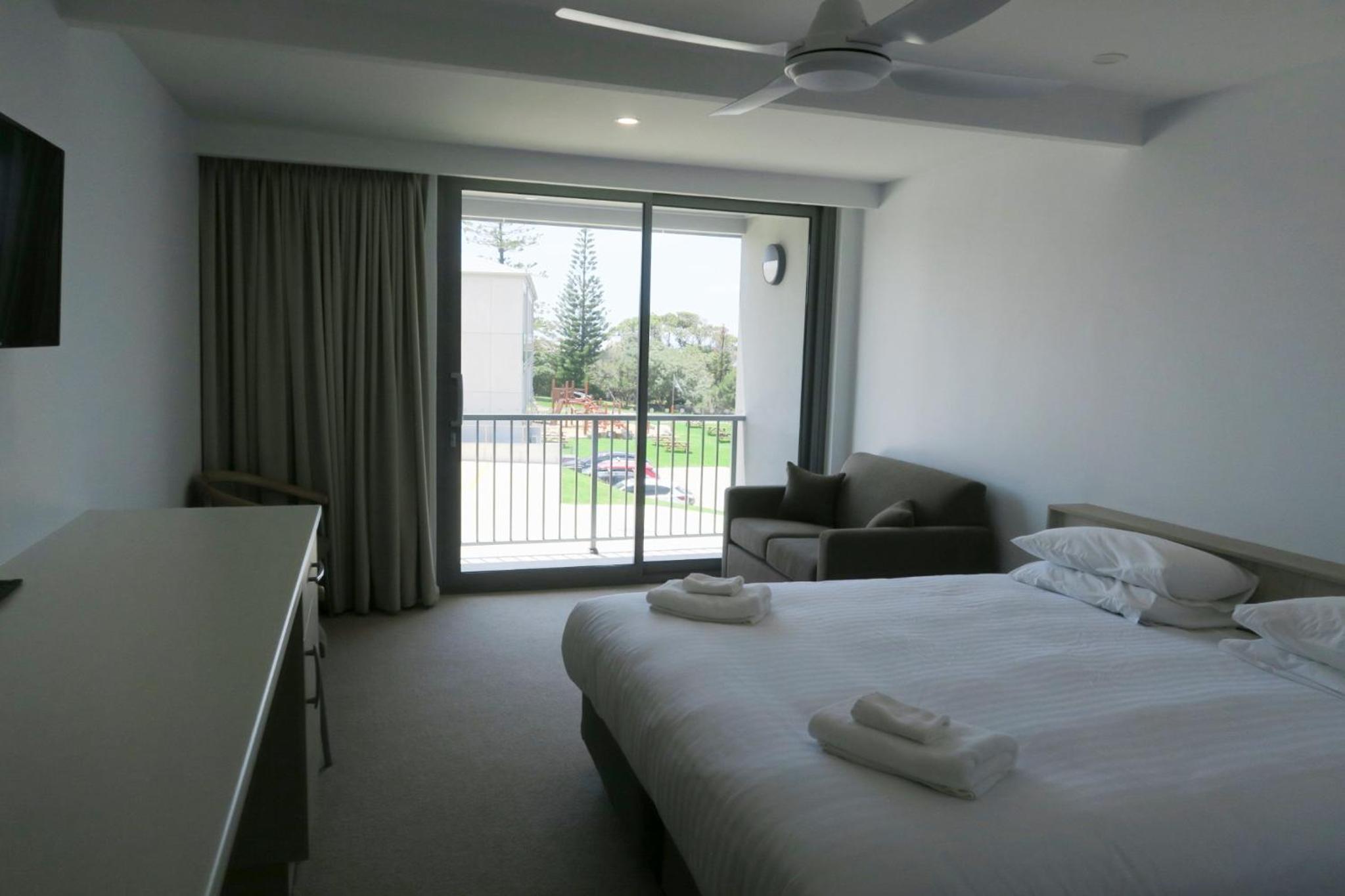 Queen Room - Photo 3