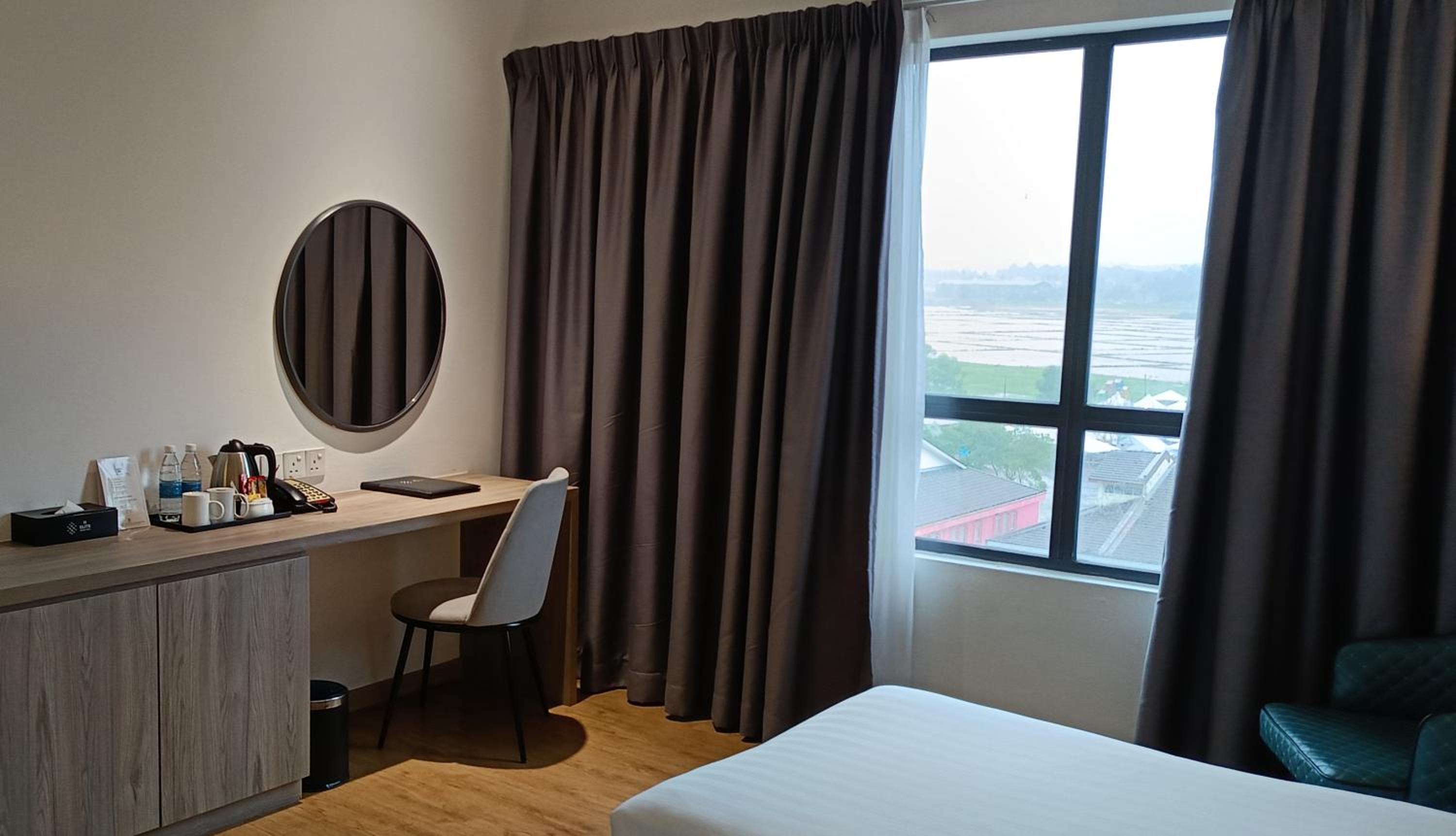 Superior Twin Room - Photo 3