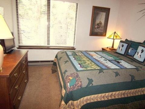 Apartment with Mountain View photo 3