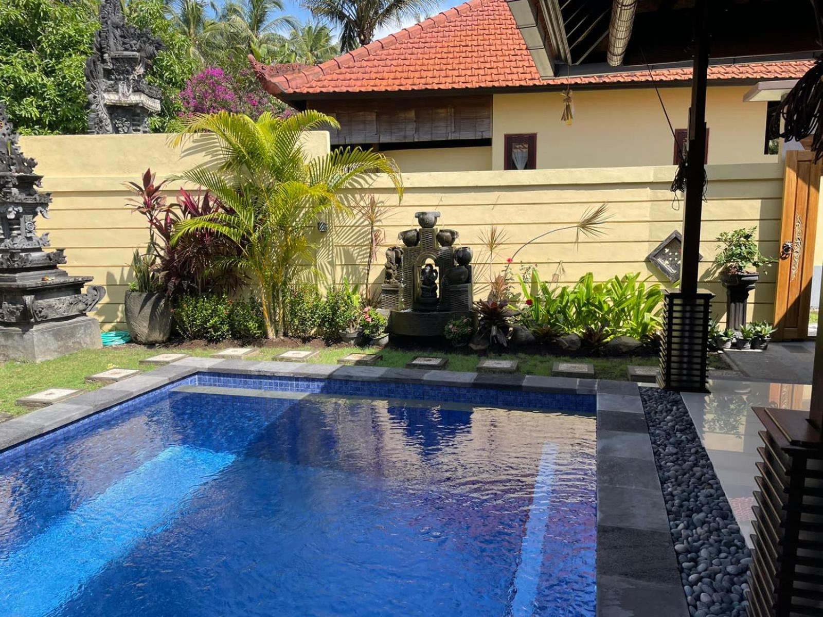 Villa with Private Pool - Photo 3
