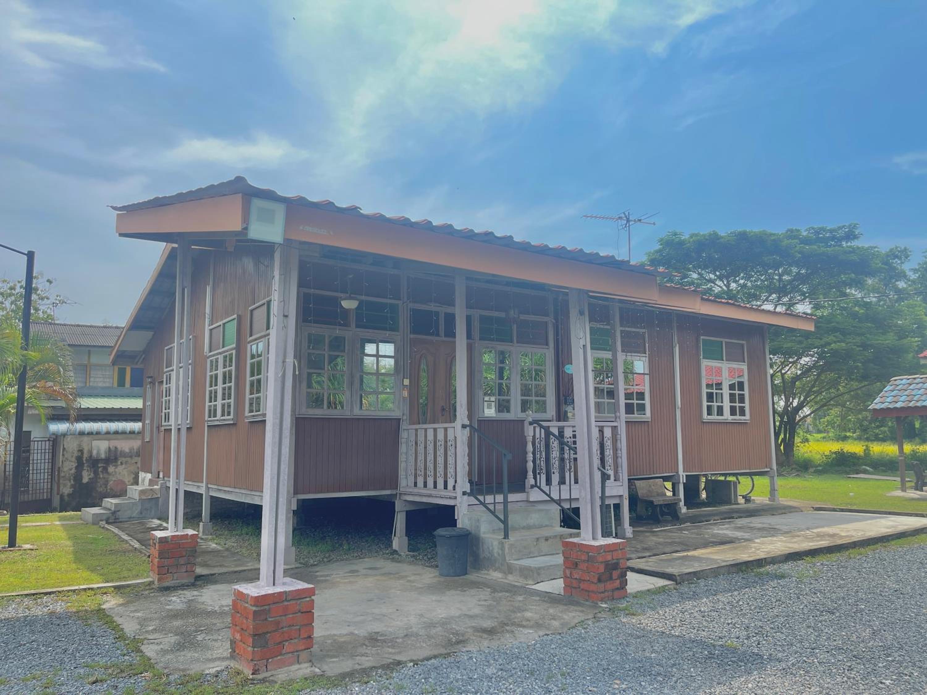 Three-Bedroom Chalet photo 1