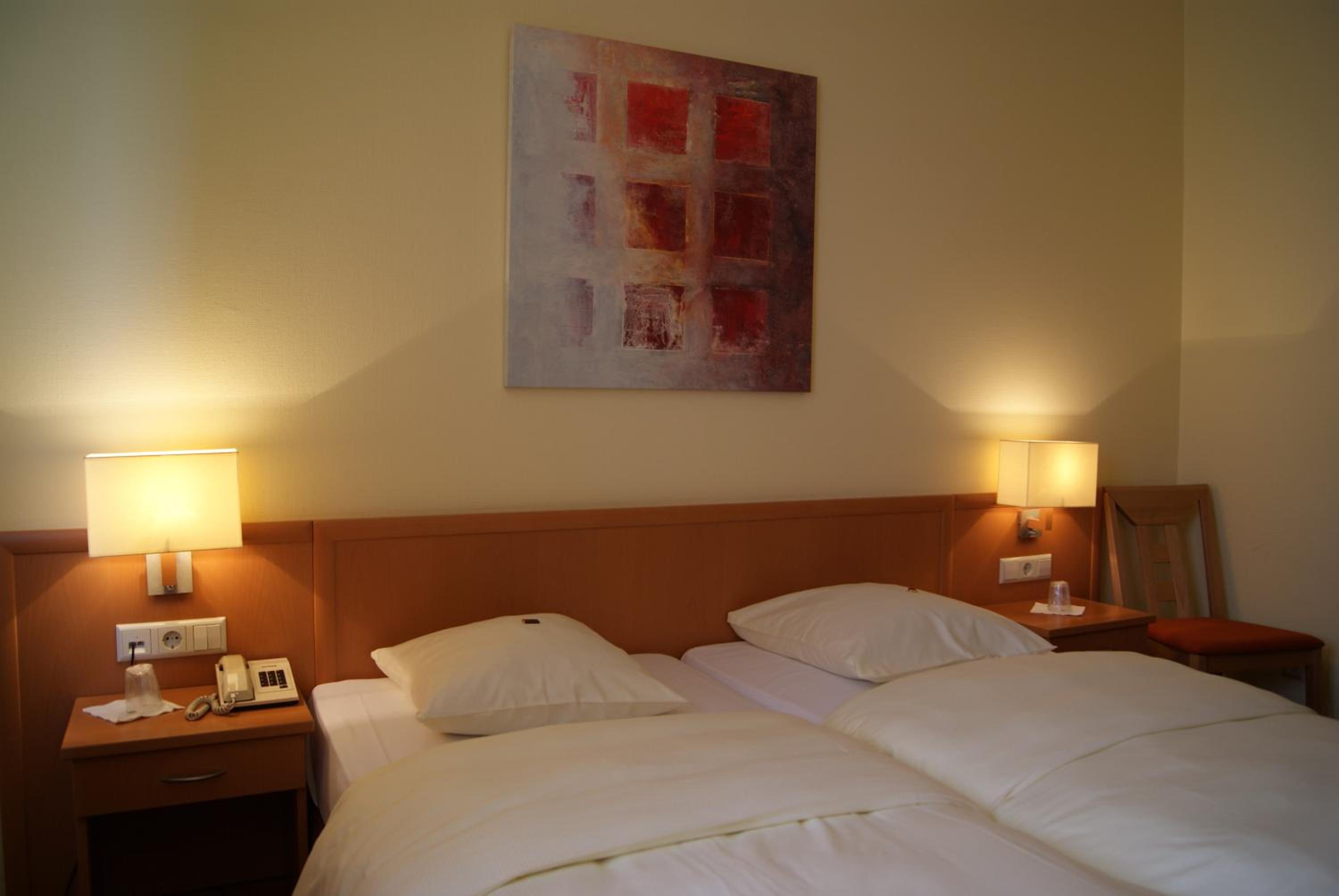 Comfort Double or Twin Room - Photo 1
