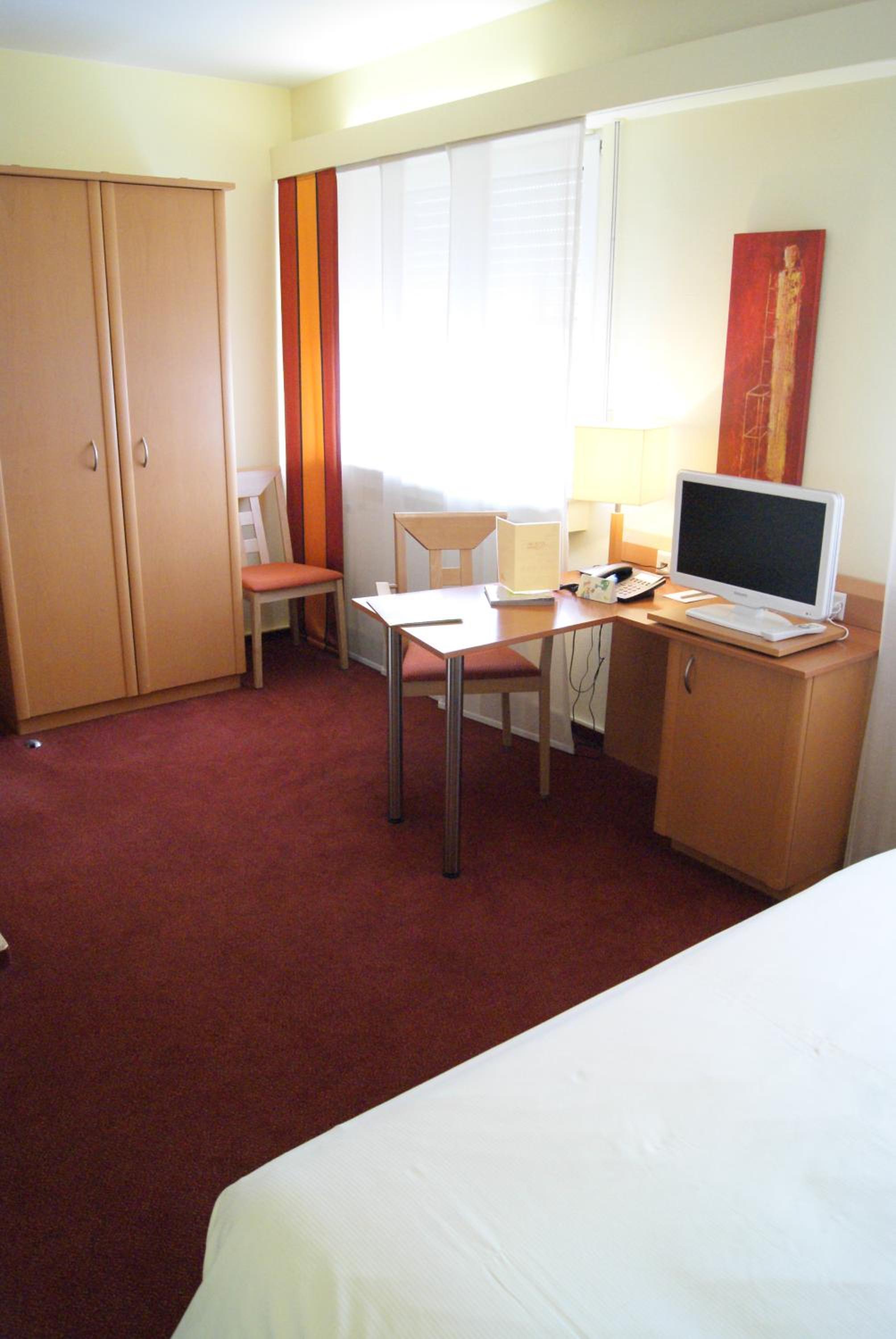 Comfort Double or Twin Room - Photo 8