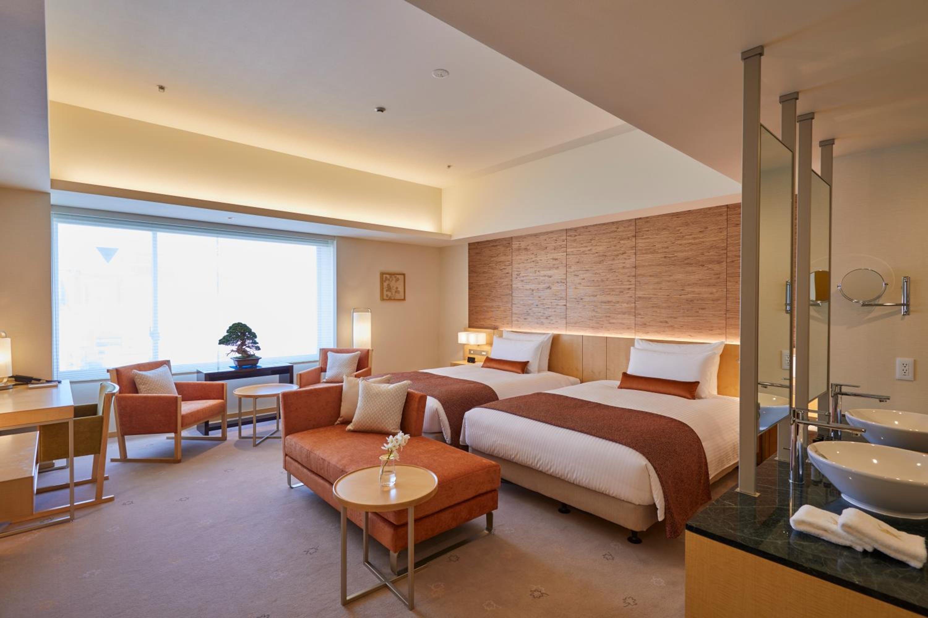 Premier Deluxe Twin Room