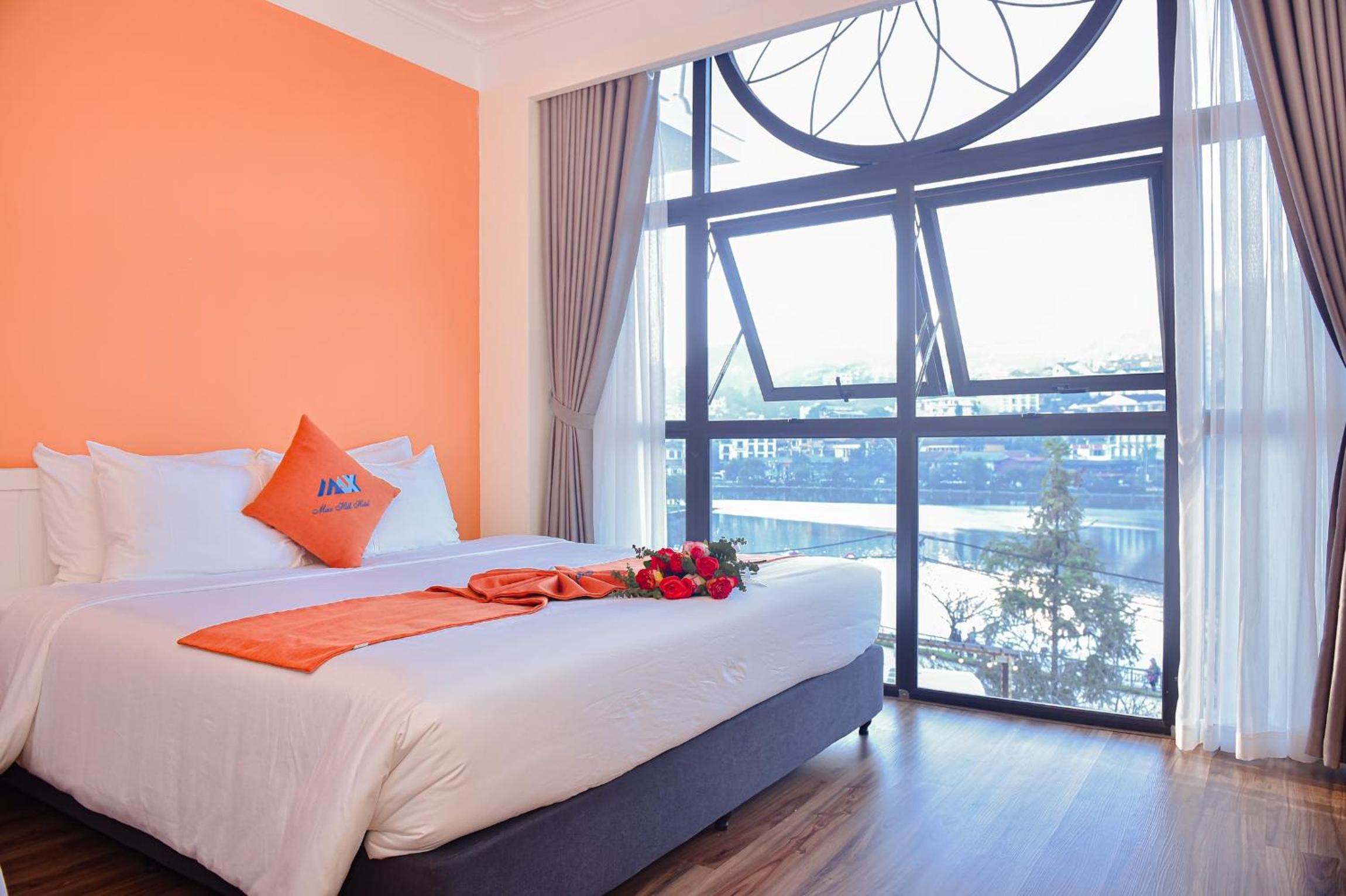 Deluxe Double Room with Bath photo 1