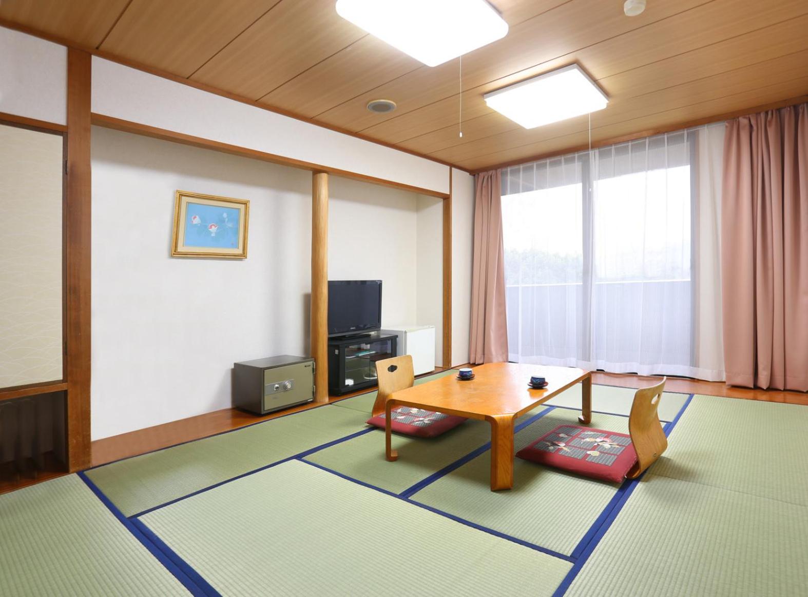 Japanese-Style Quadruple Room