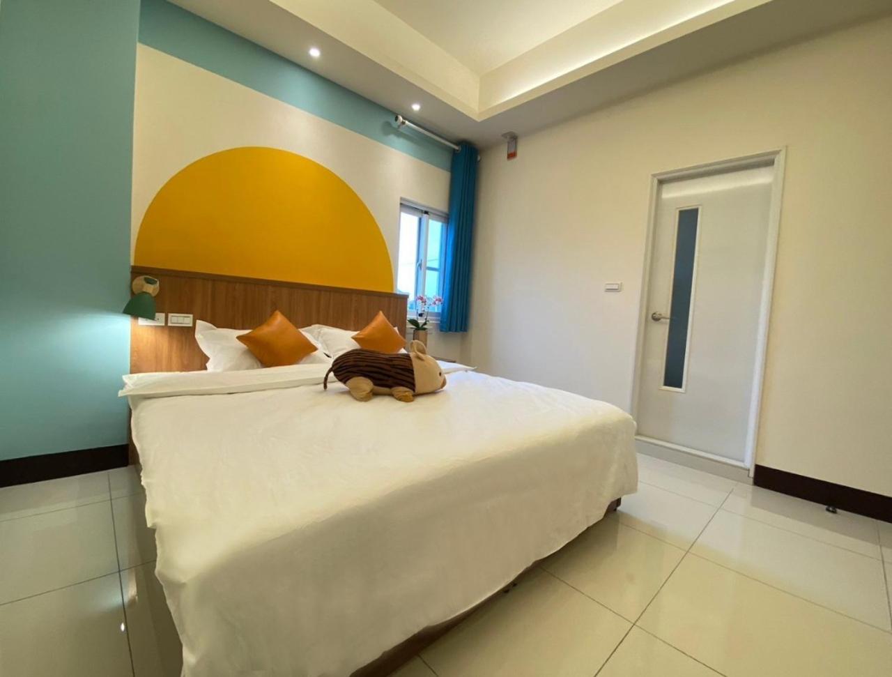 Double or Twin Room with Private Bathroom photo 2
