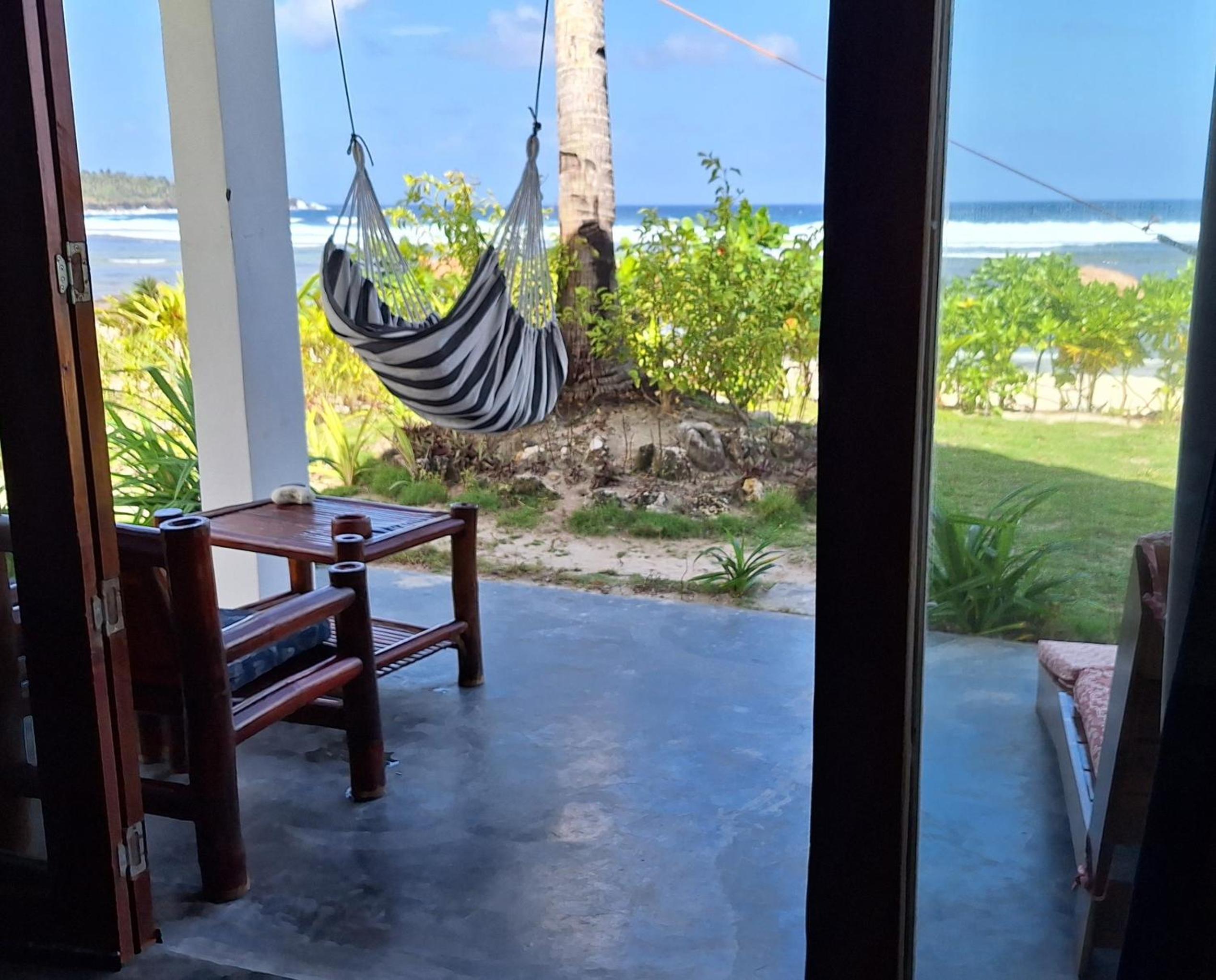 Bungalow - Beach Front photo 3