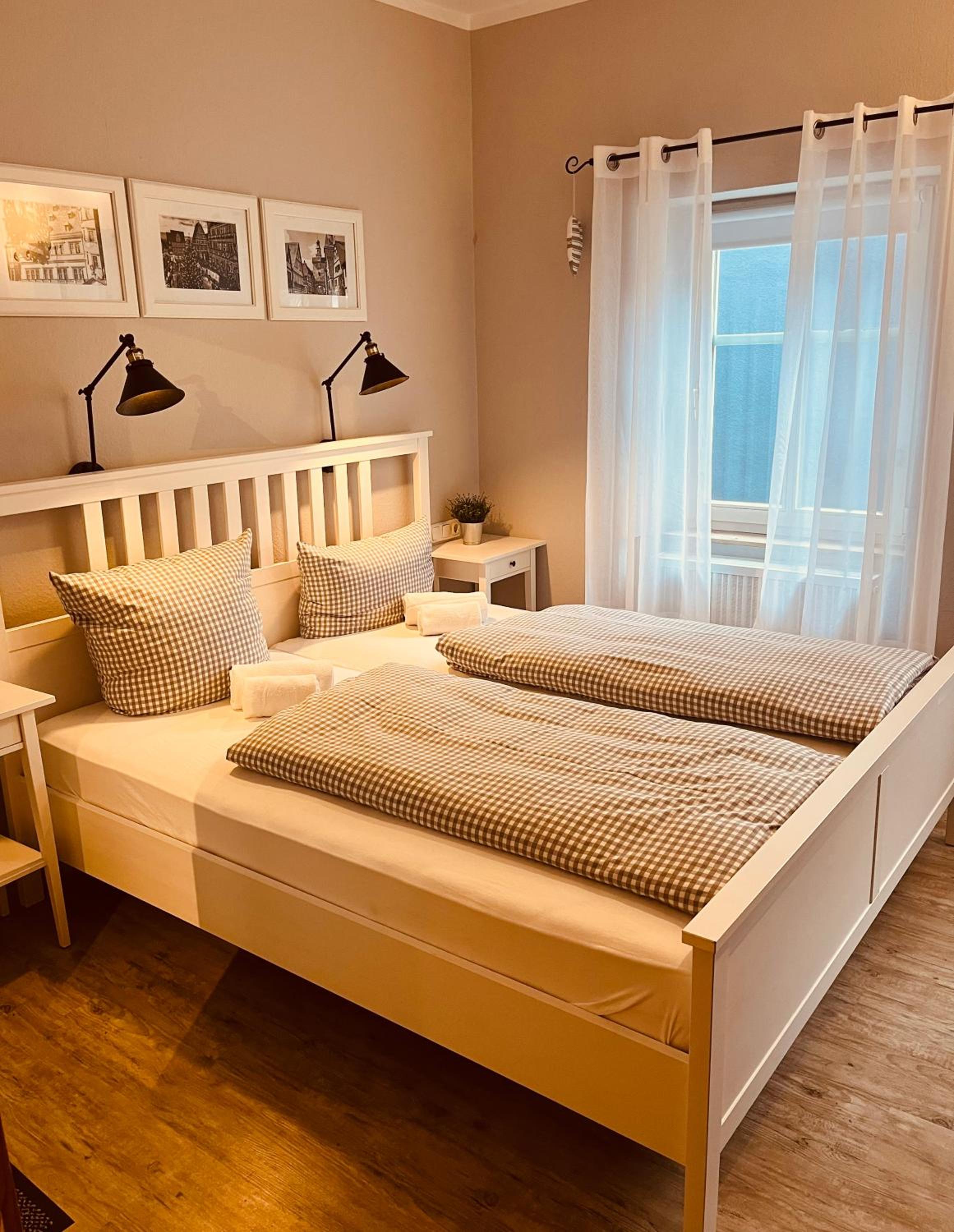 Double Room - Photo 10