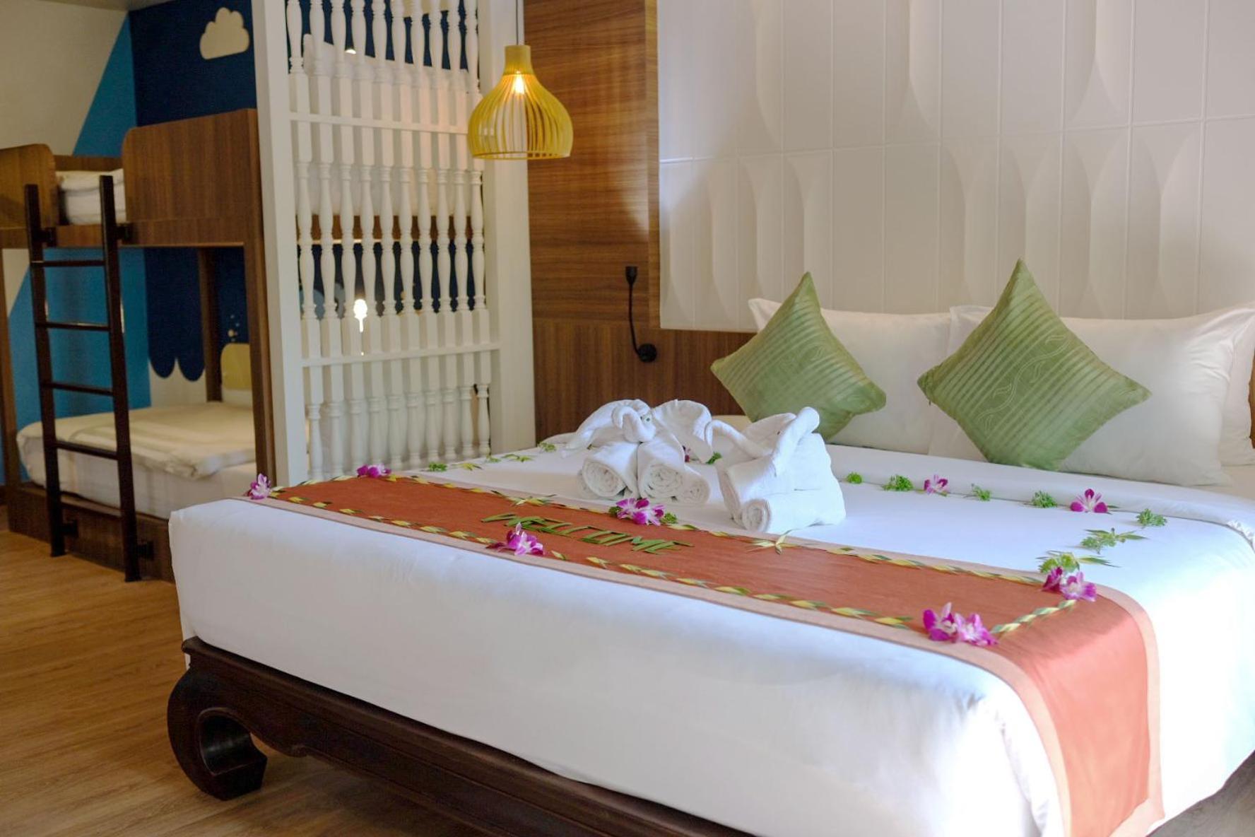 Family Bunk Bed - Photo 1