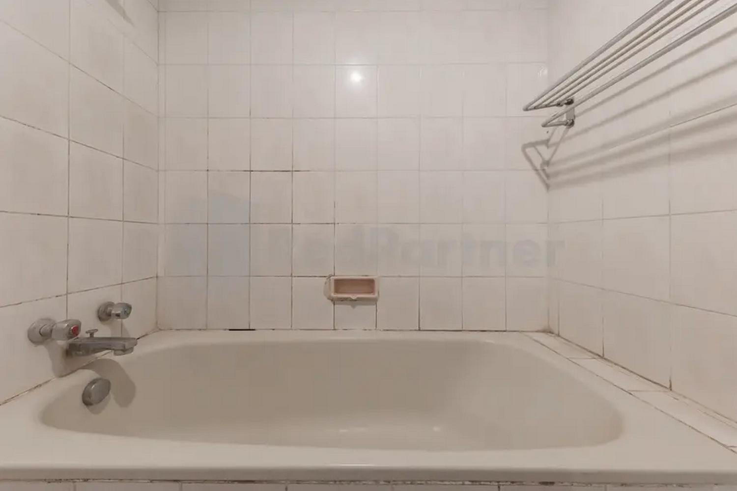 Deluxe Room - Photo 5