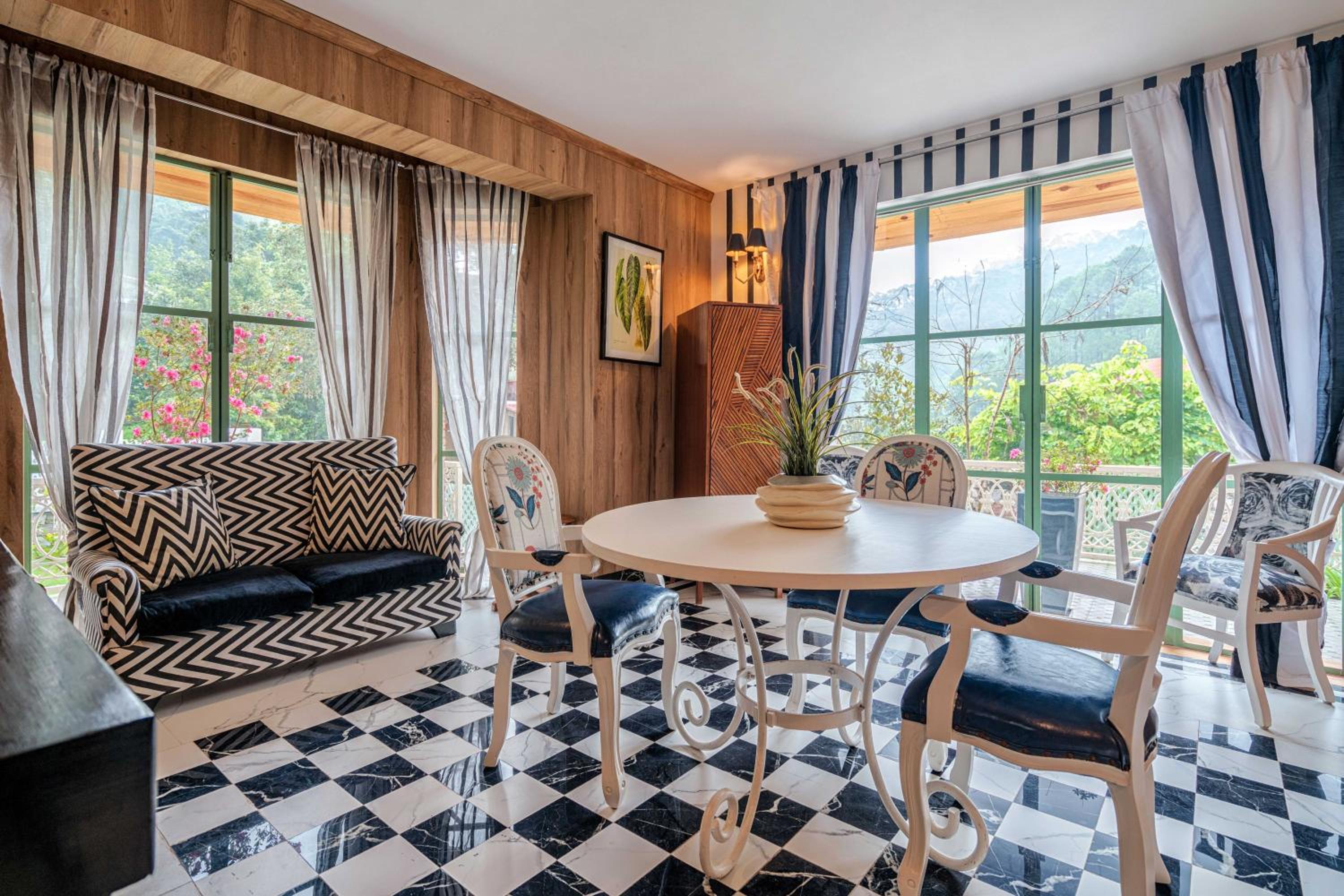 Superior Villa - Photo 25