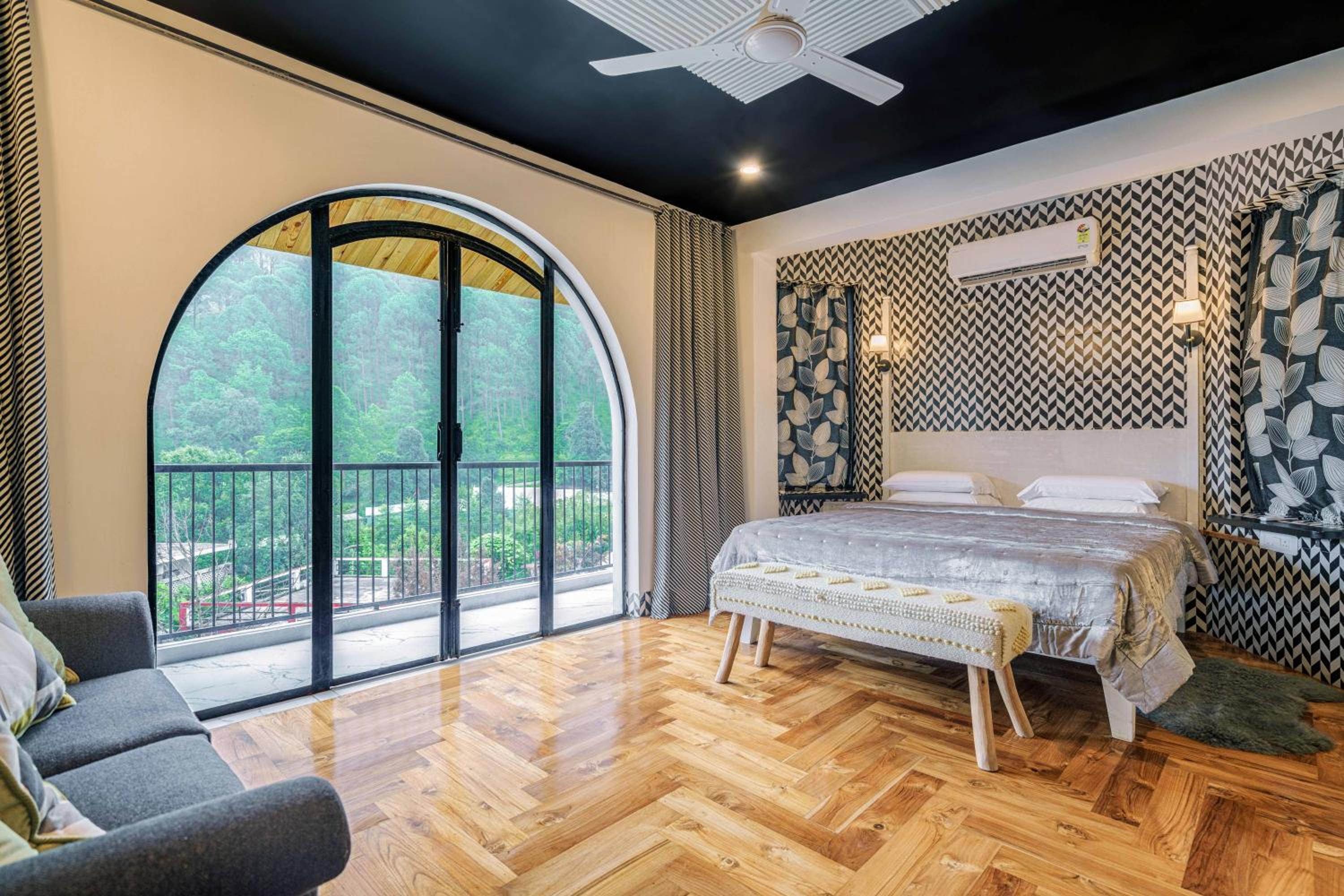 Superior Villa - Photo 12