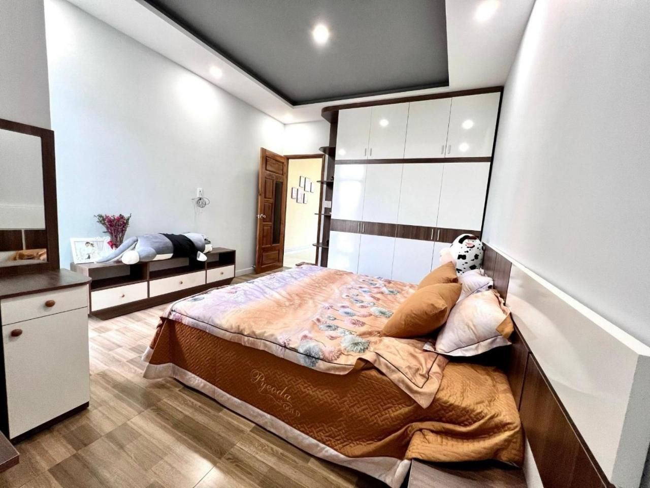 Three-Bedroom Villa photo 3