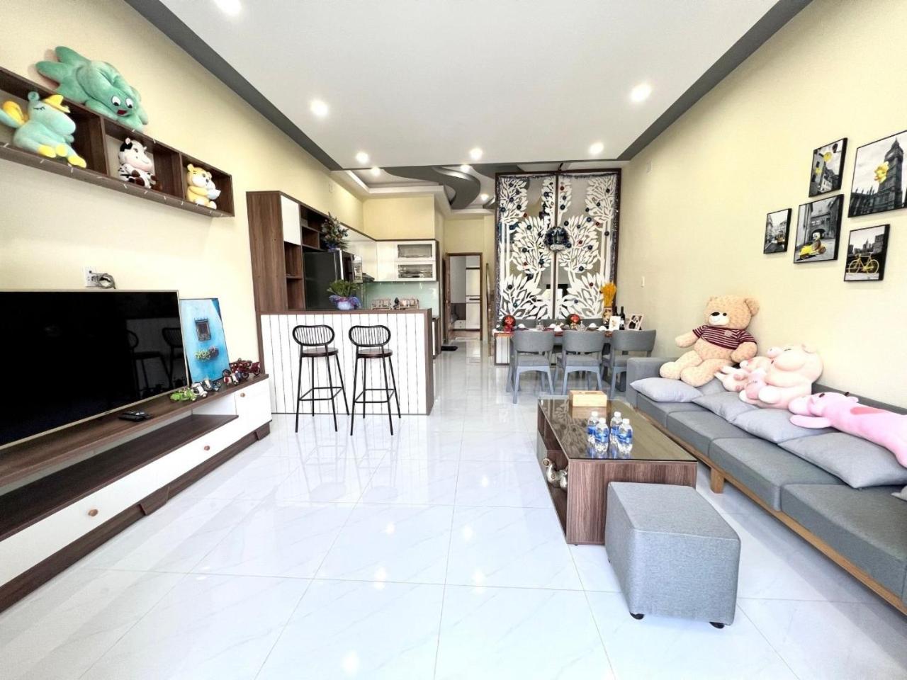 Three-Bedroom Villa photo 2