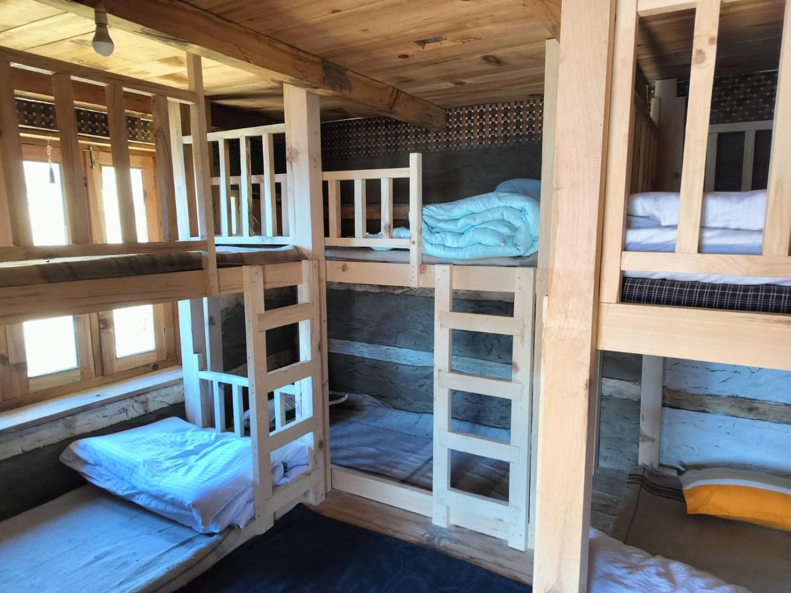Bed In 6-Bed Mixed Dormitory Room photo 3
