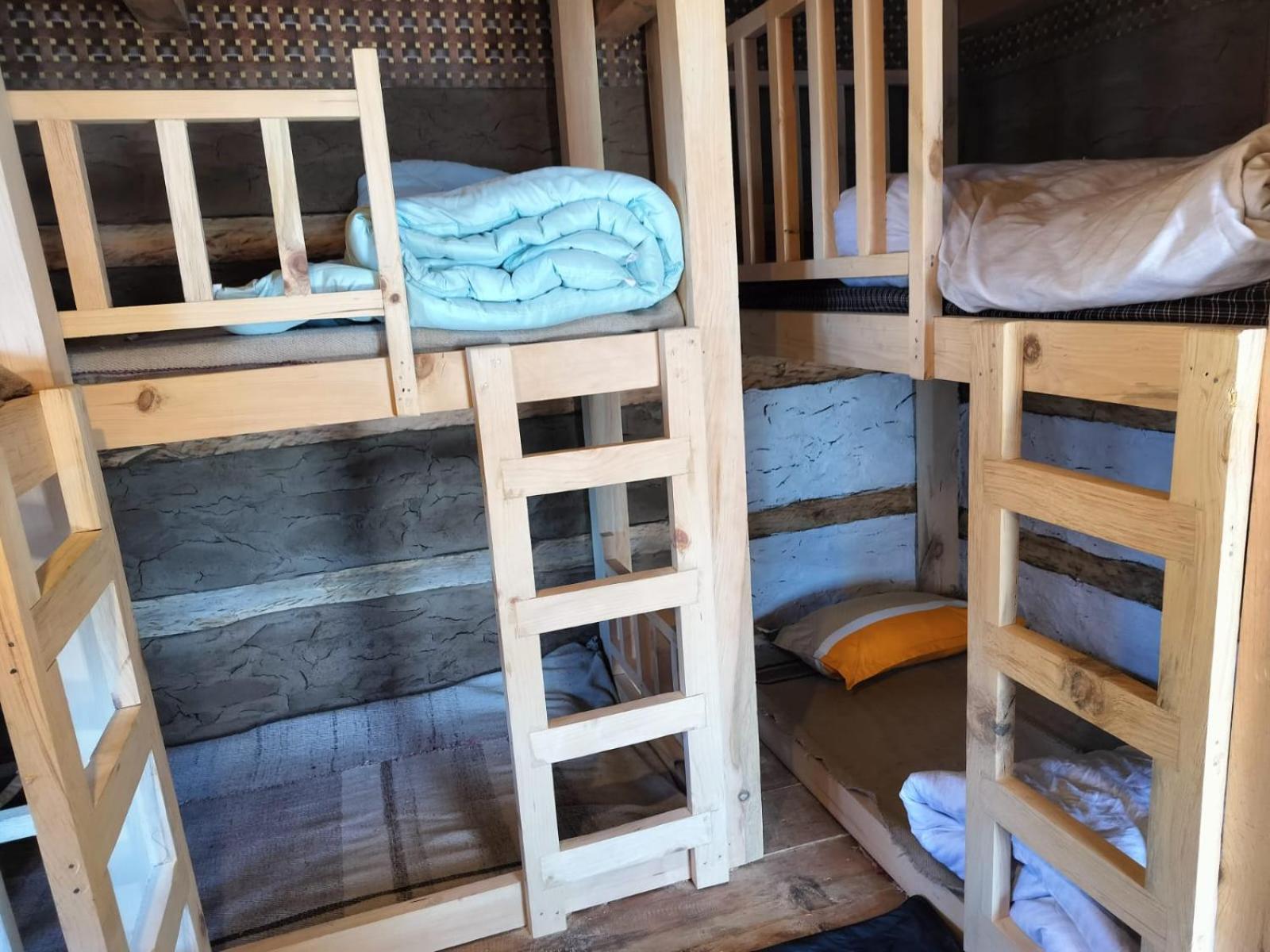Bed In 6-Bed Mixed Dormitory Room photo 2