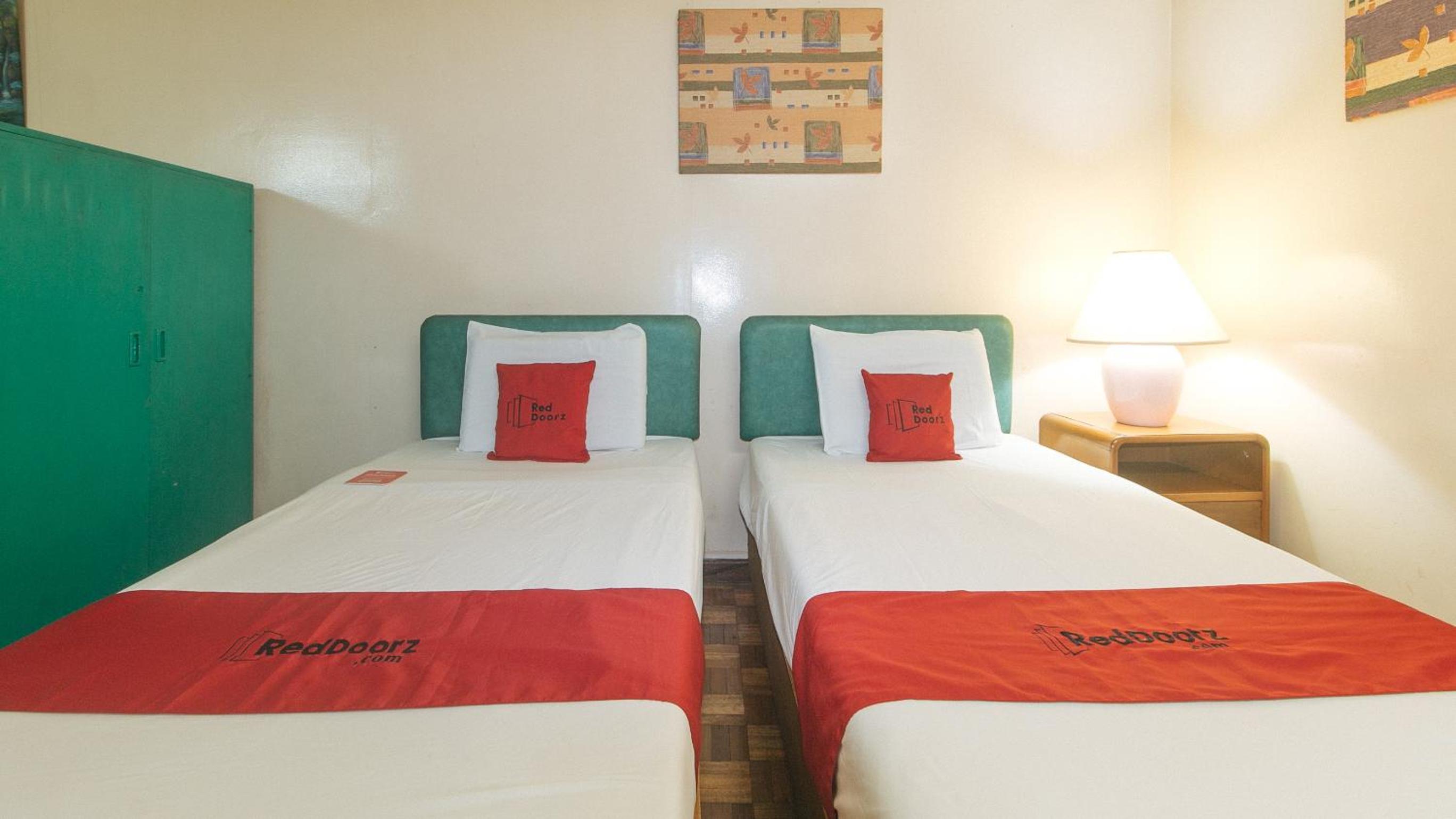 Twin Room - Photo 8