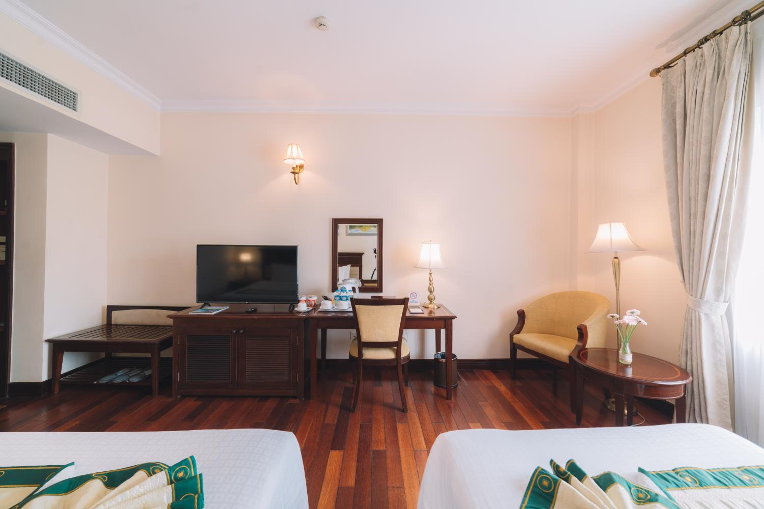 Superior Triple Room photo 3