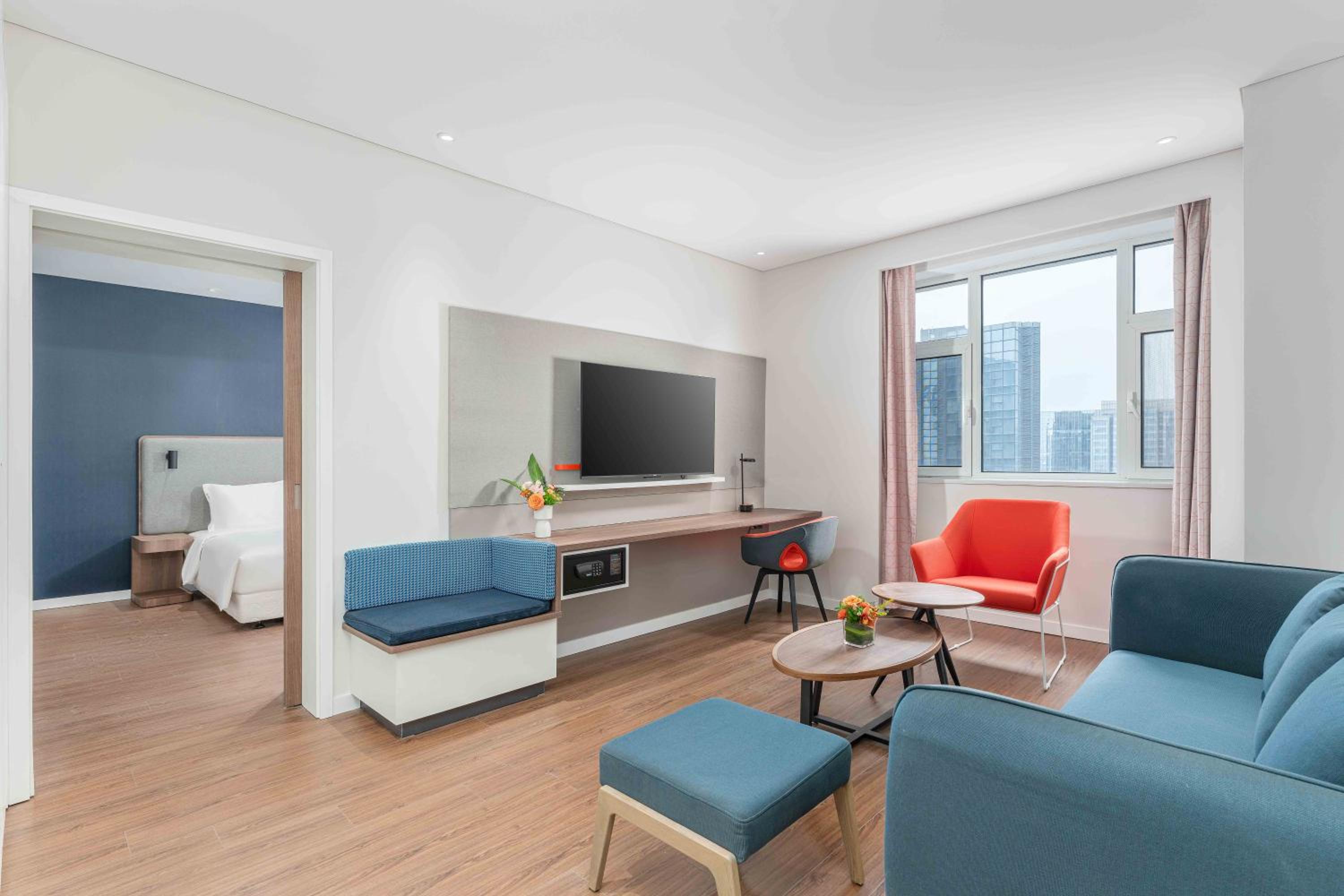 One-Bedroom Suite with River View photo 2